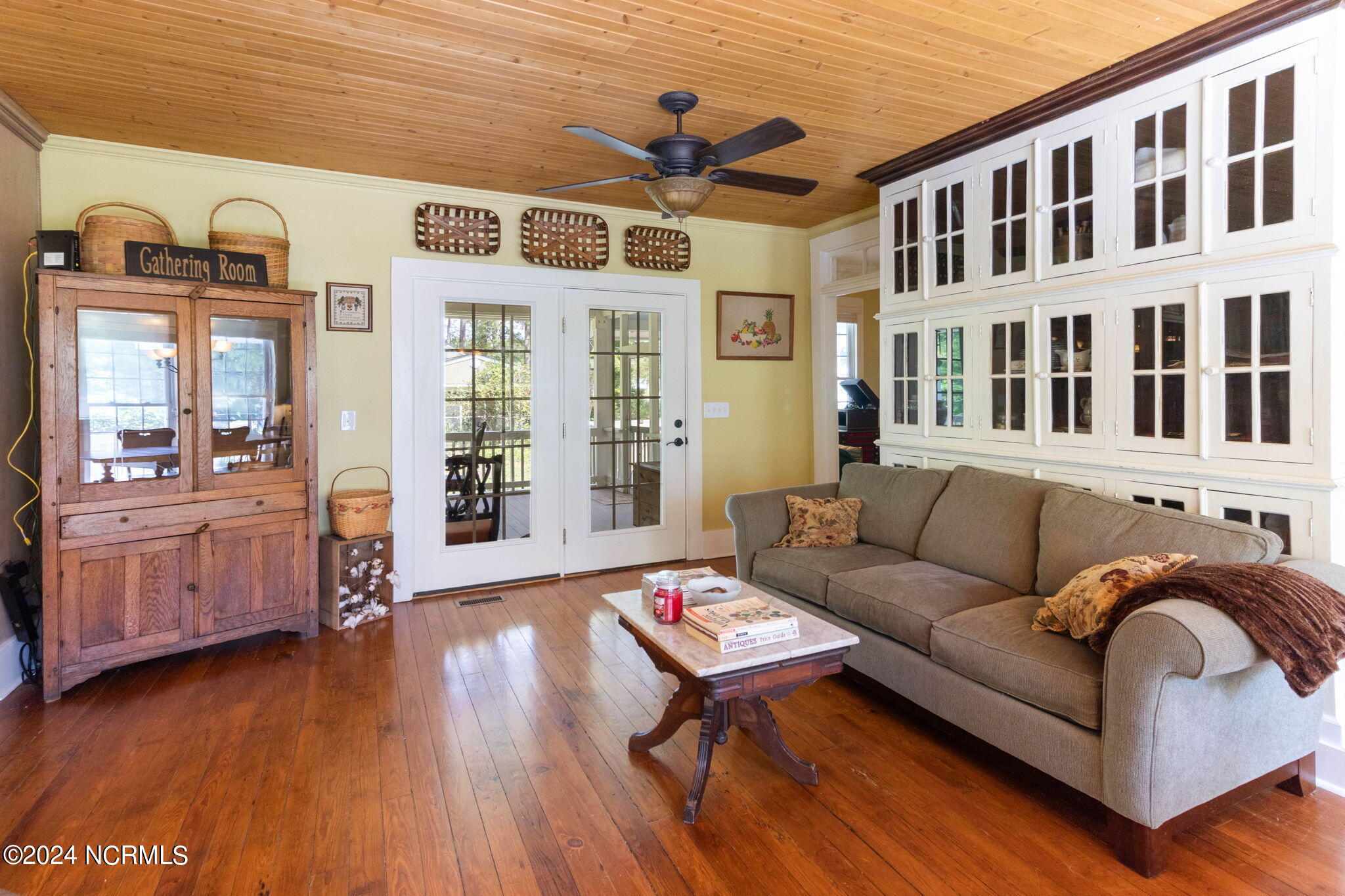 9780 College North Street