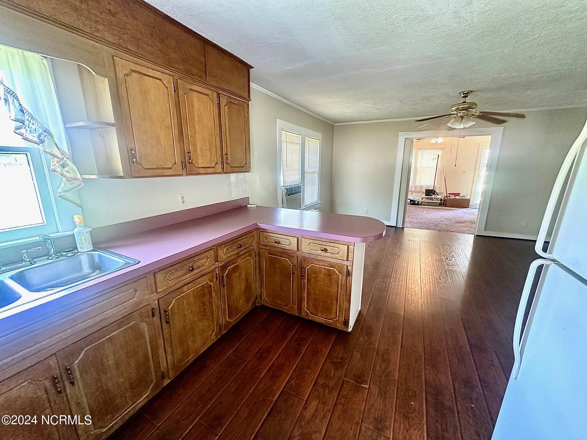 110 E Railroad Street