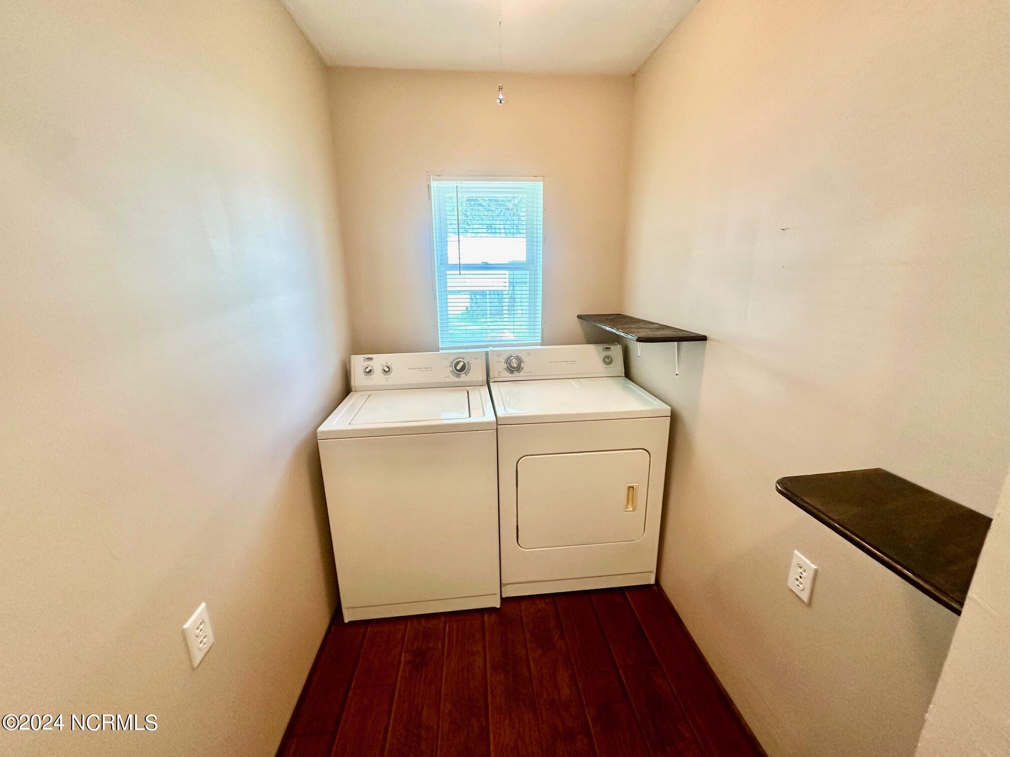 110 E Railroad Street