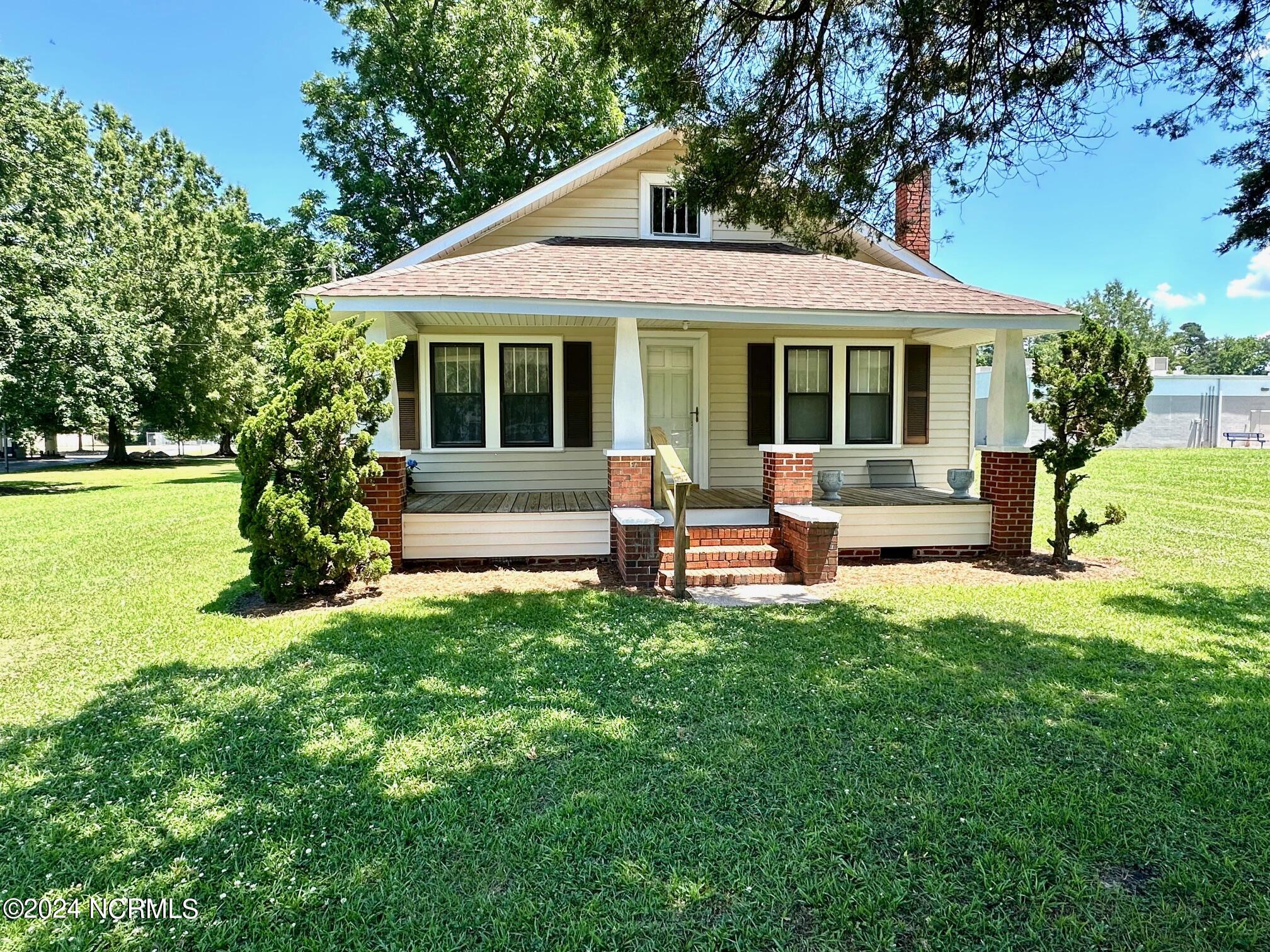 110 E Railroad Street