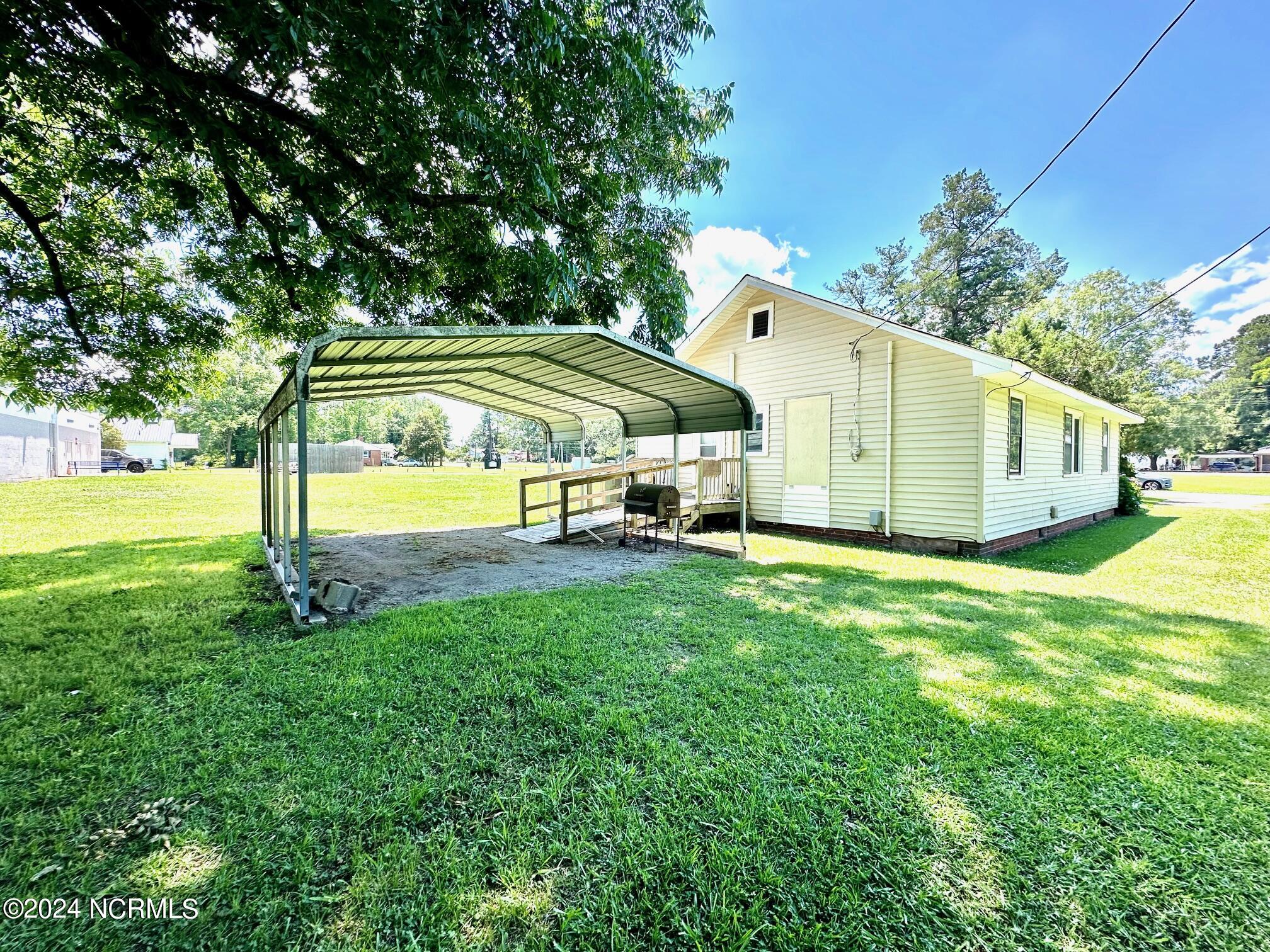 110 E Railroad Street