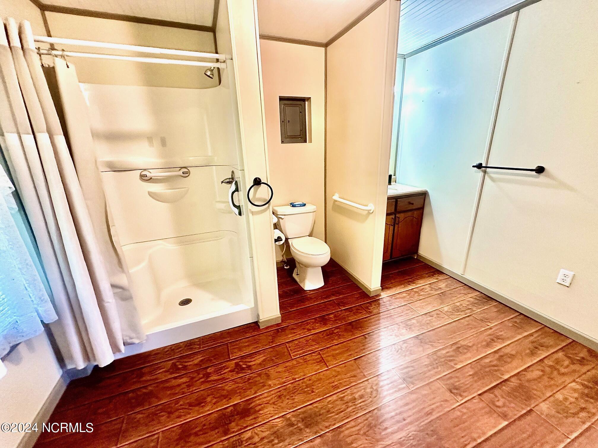 110 E Railroad Street