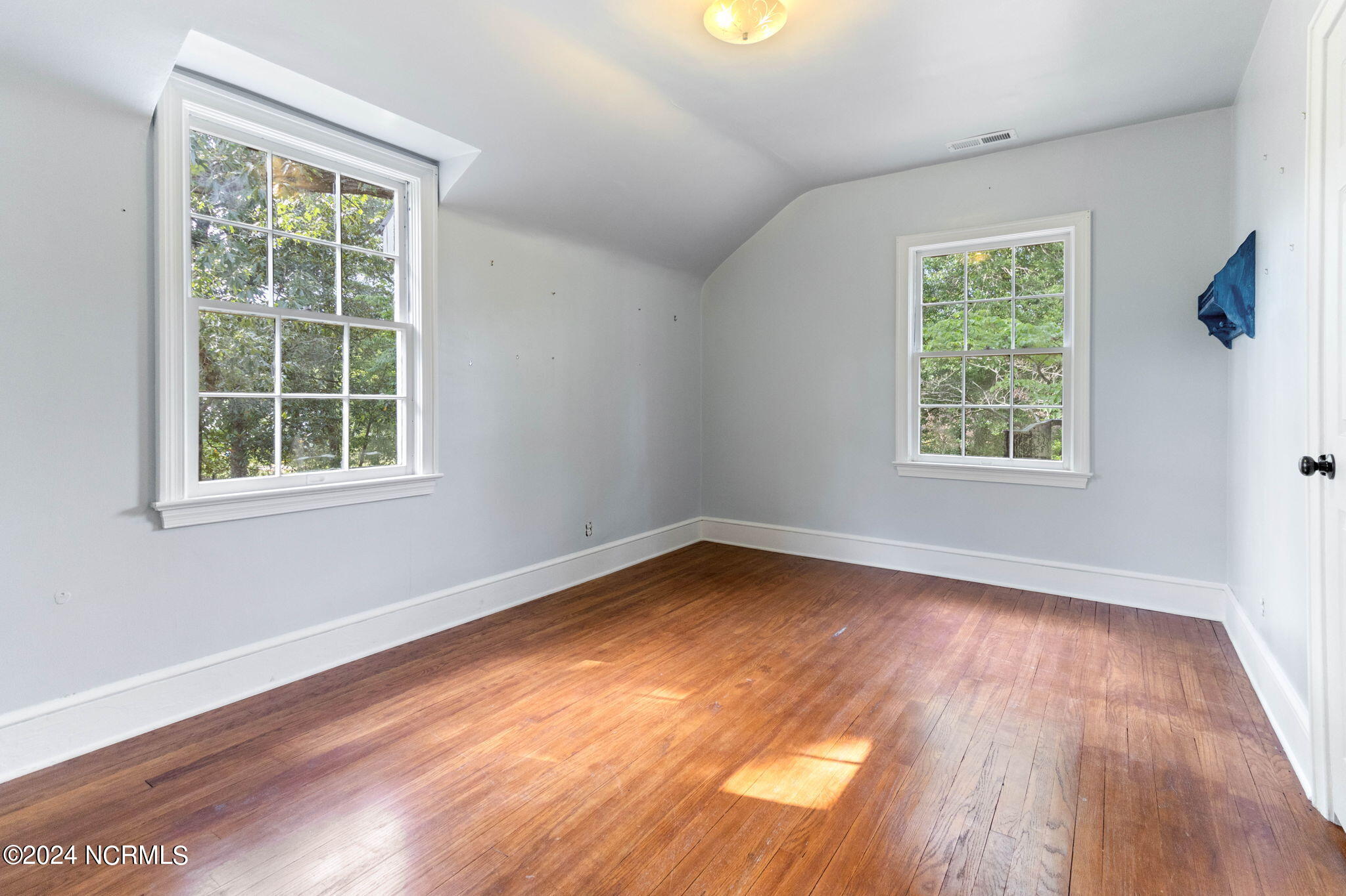 107 N Morehead Street