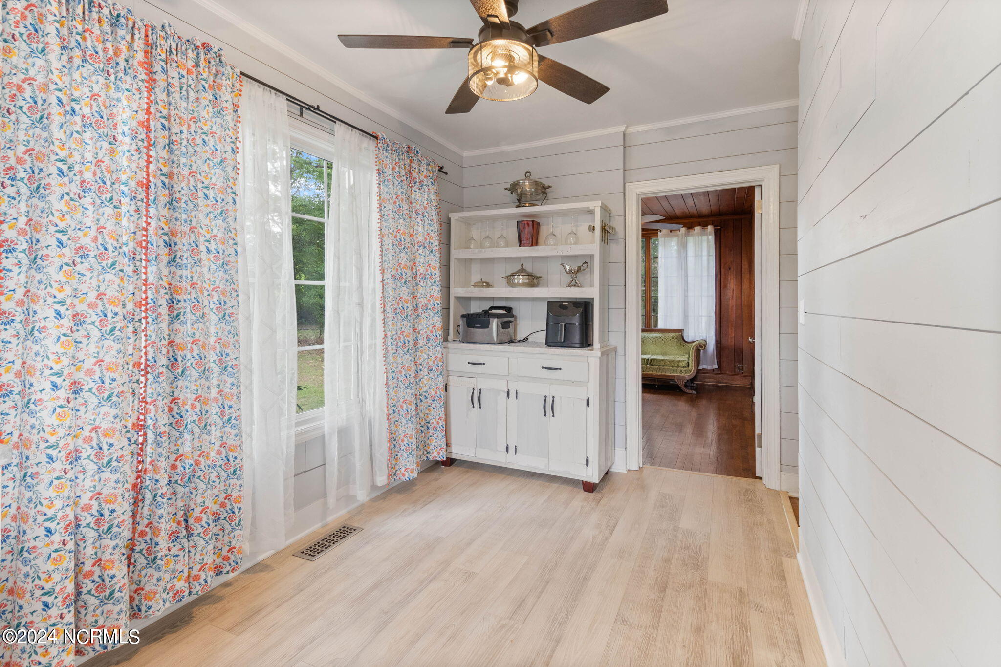 107 N Morehead Street