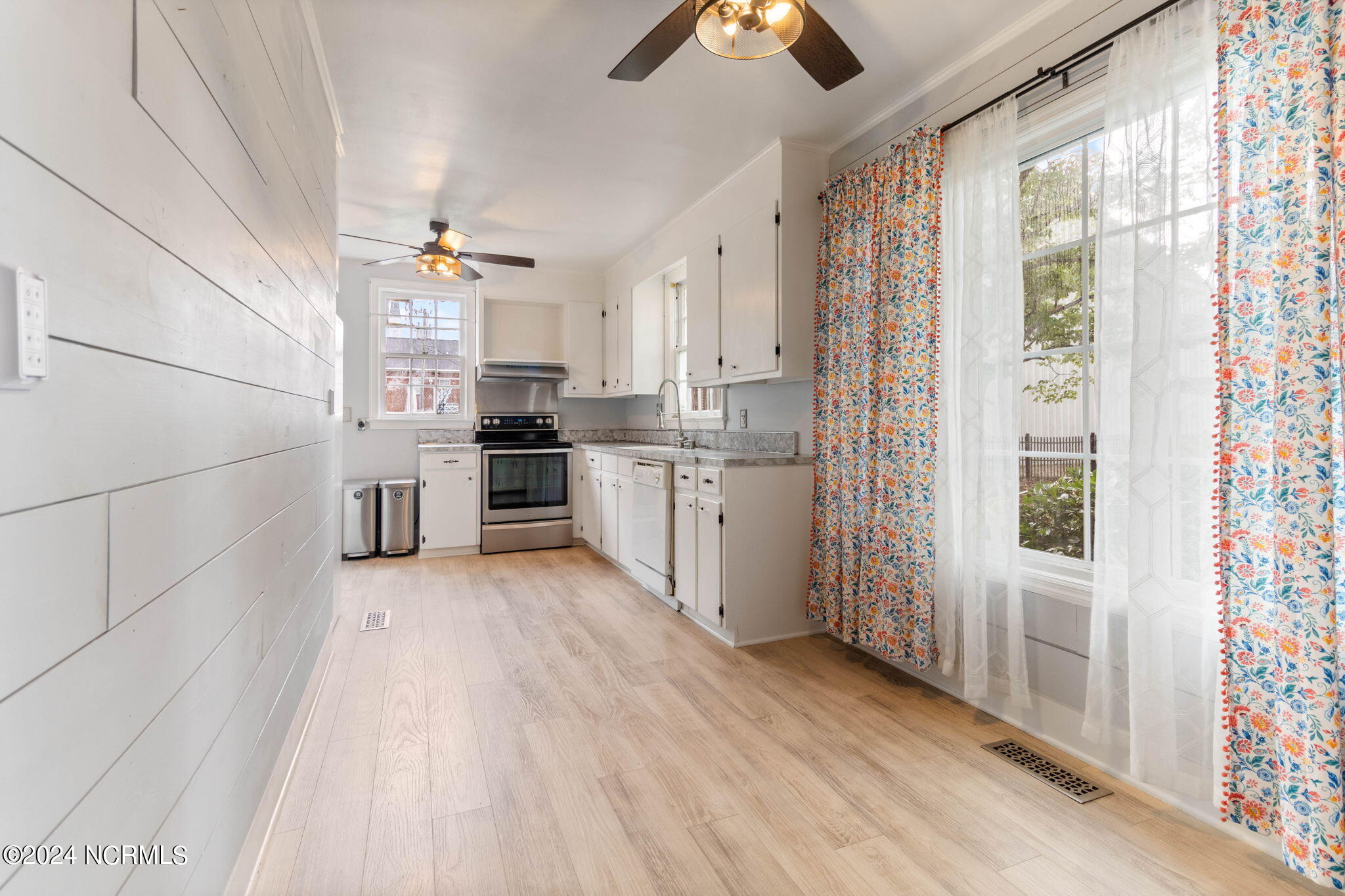 107 N Morehead Street