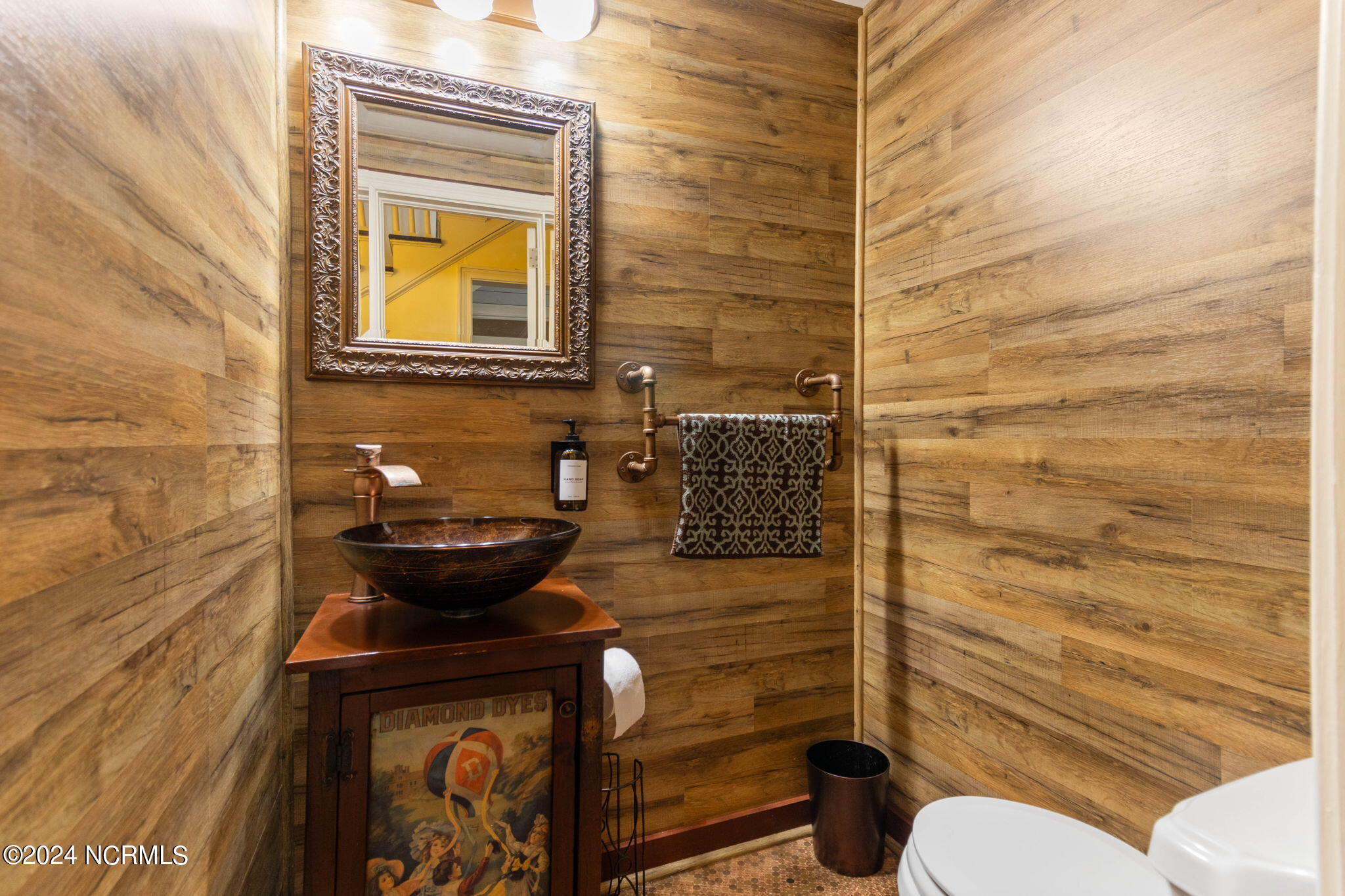 107 N Morehead Street