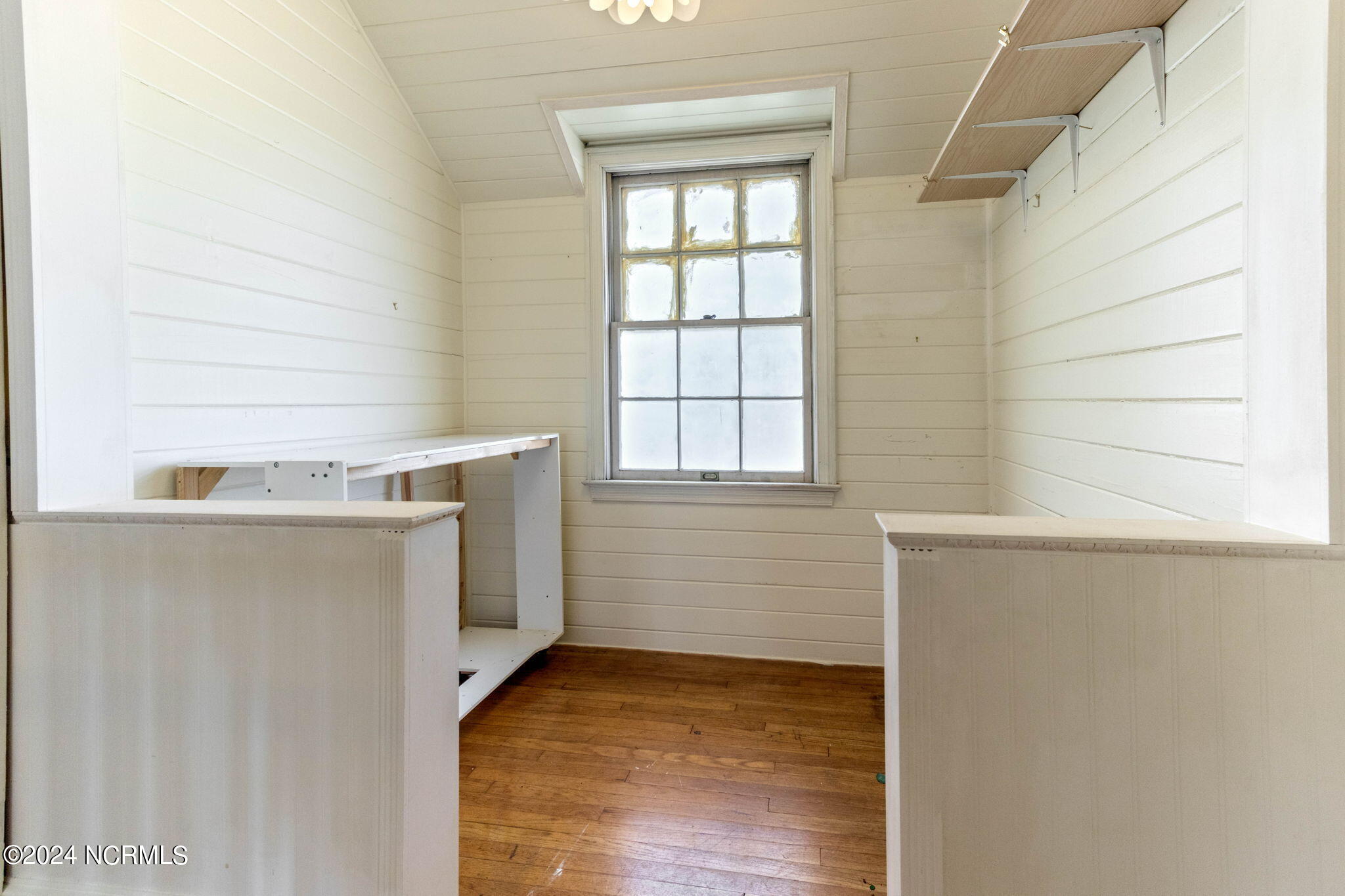 107 N Morehead Street