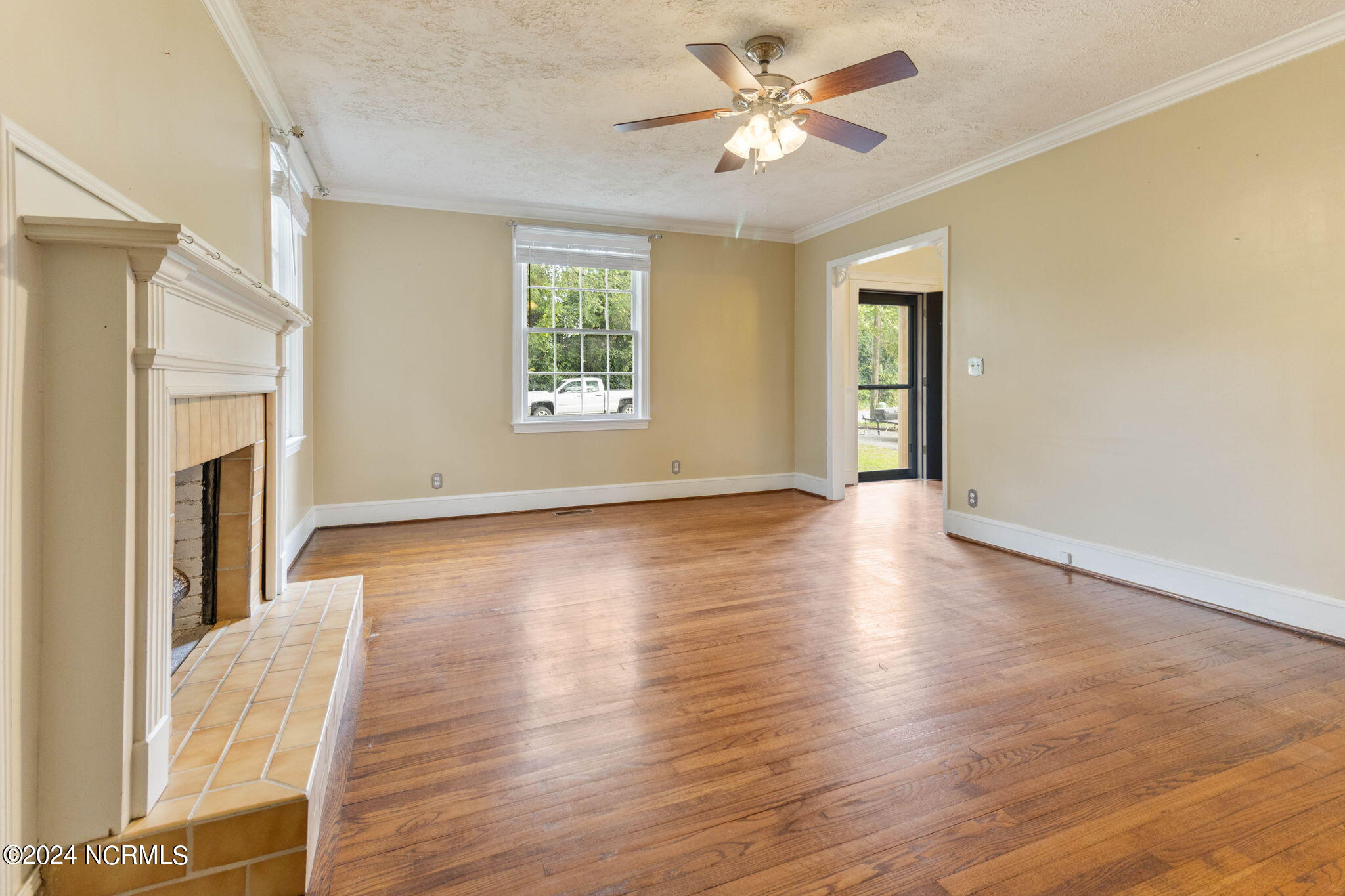 107 N Morehead Street