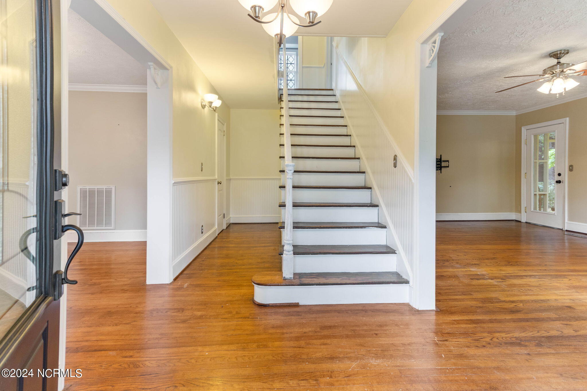 107 N Morehead Street