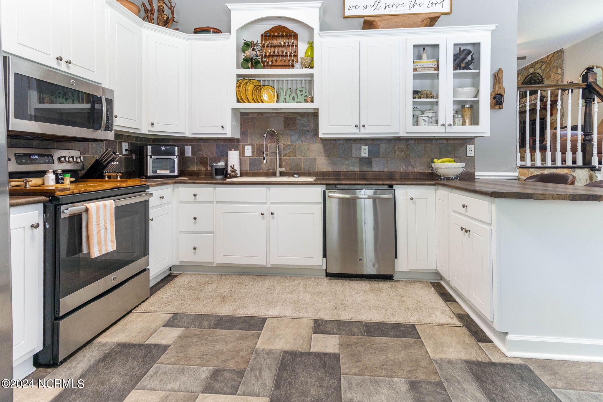 7188 N Nc 211 Highway W