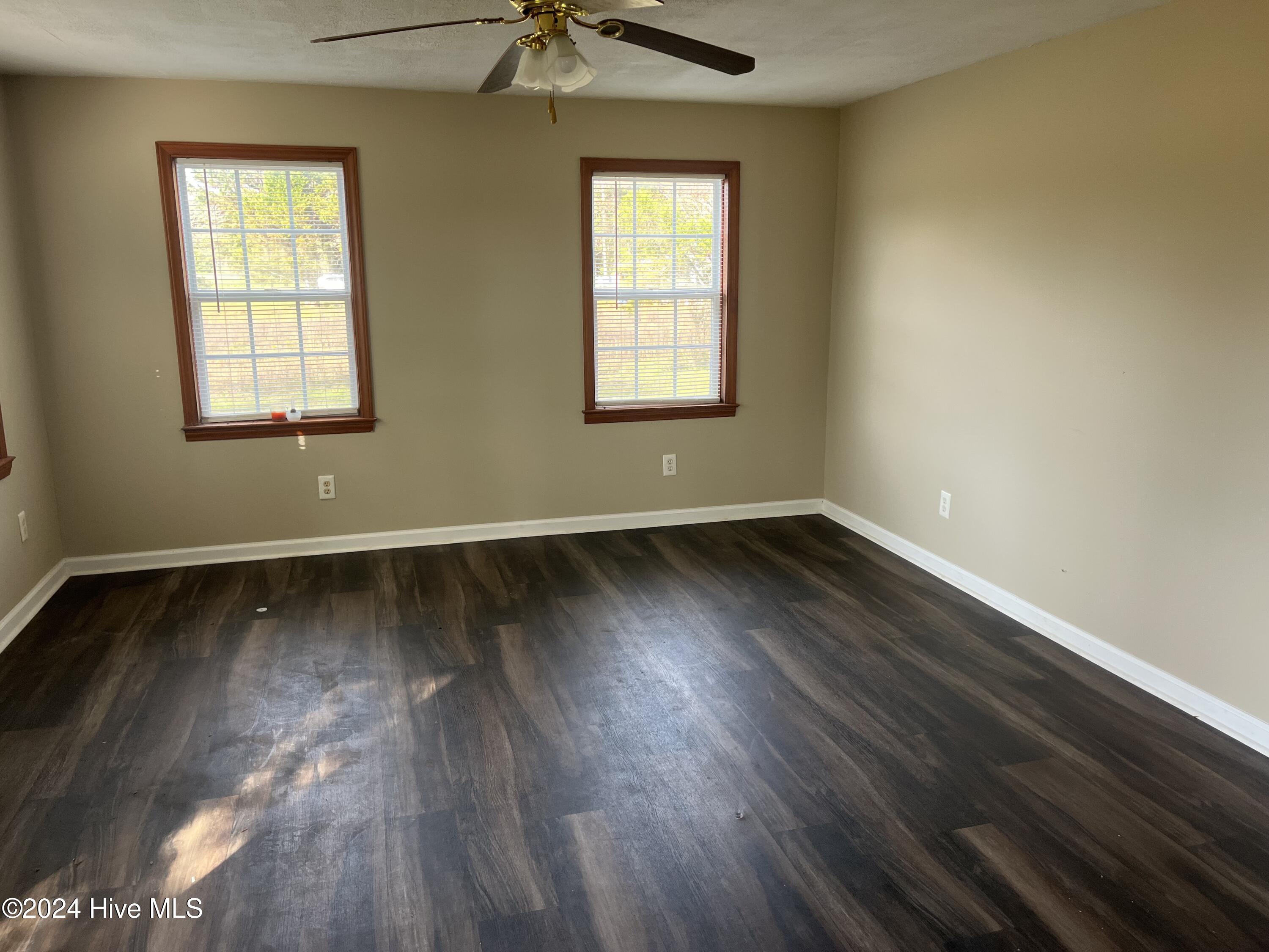 1412 Lyon Landing Road