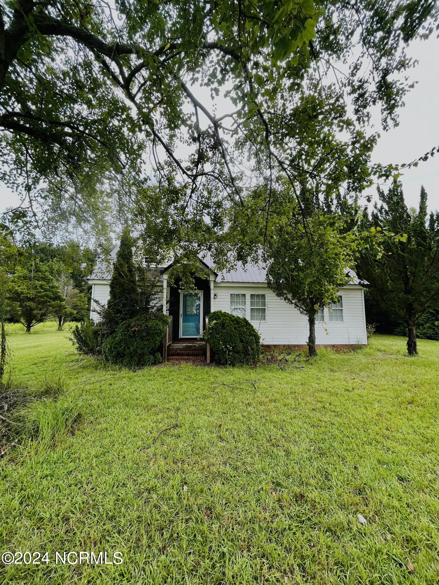 1412 Lyon Landing Road