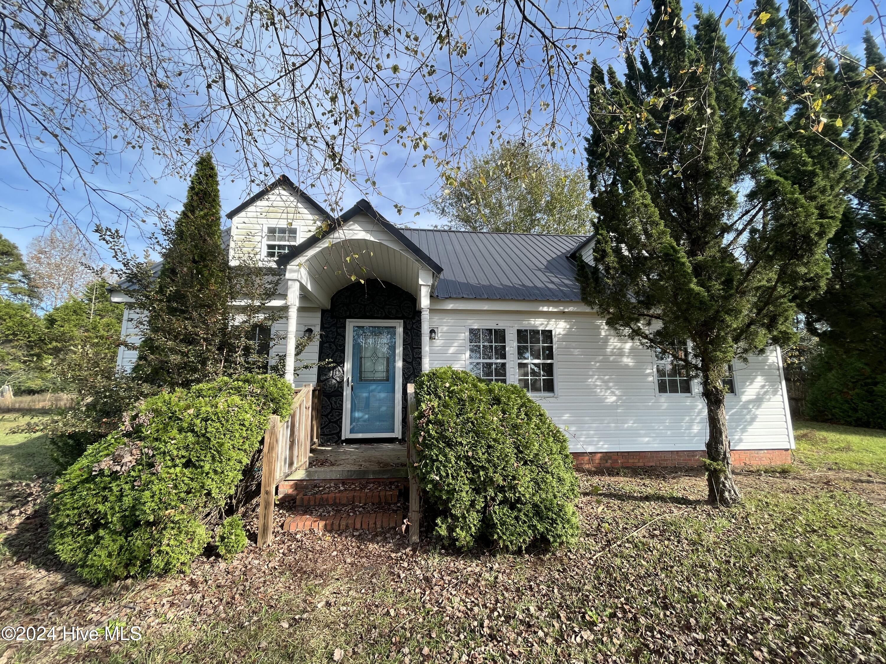 1412 Lyon Landing Road