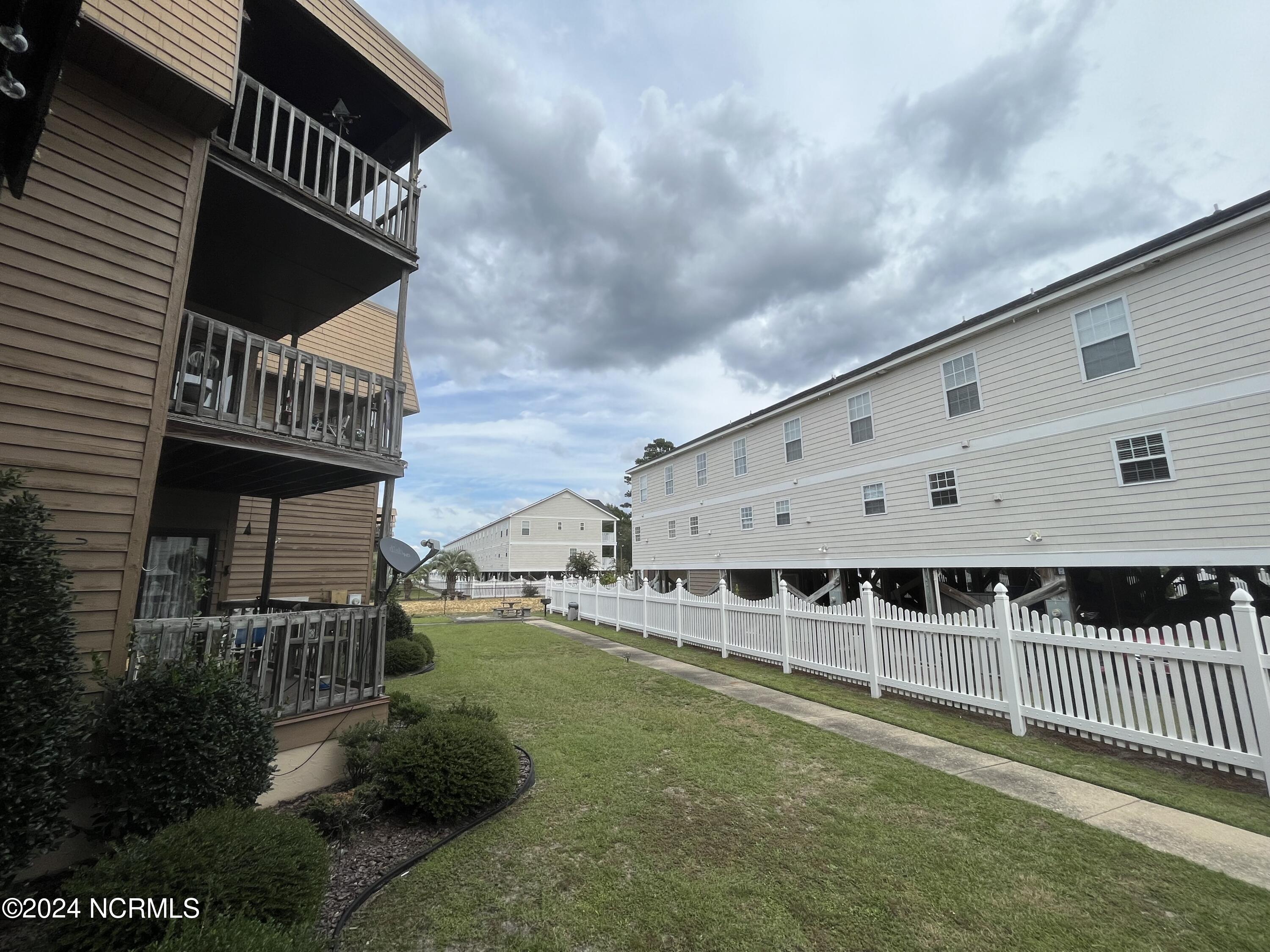 112 Lake Place Condo Drive, 112