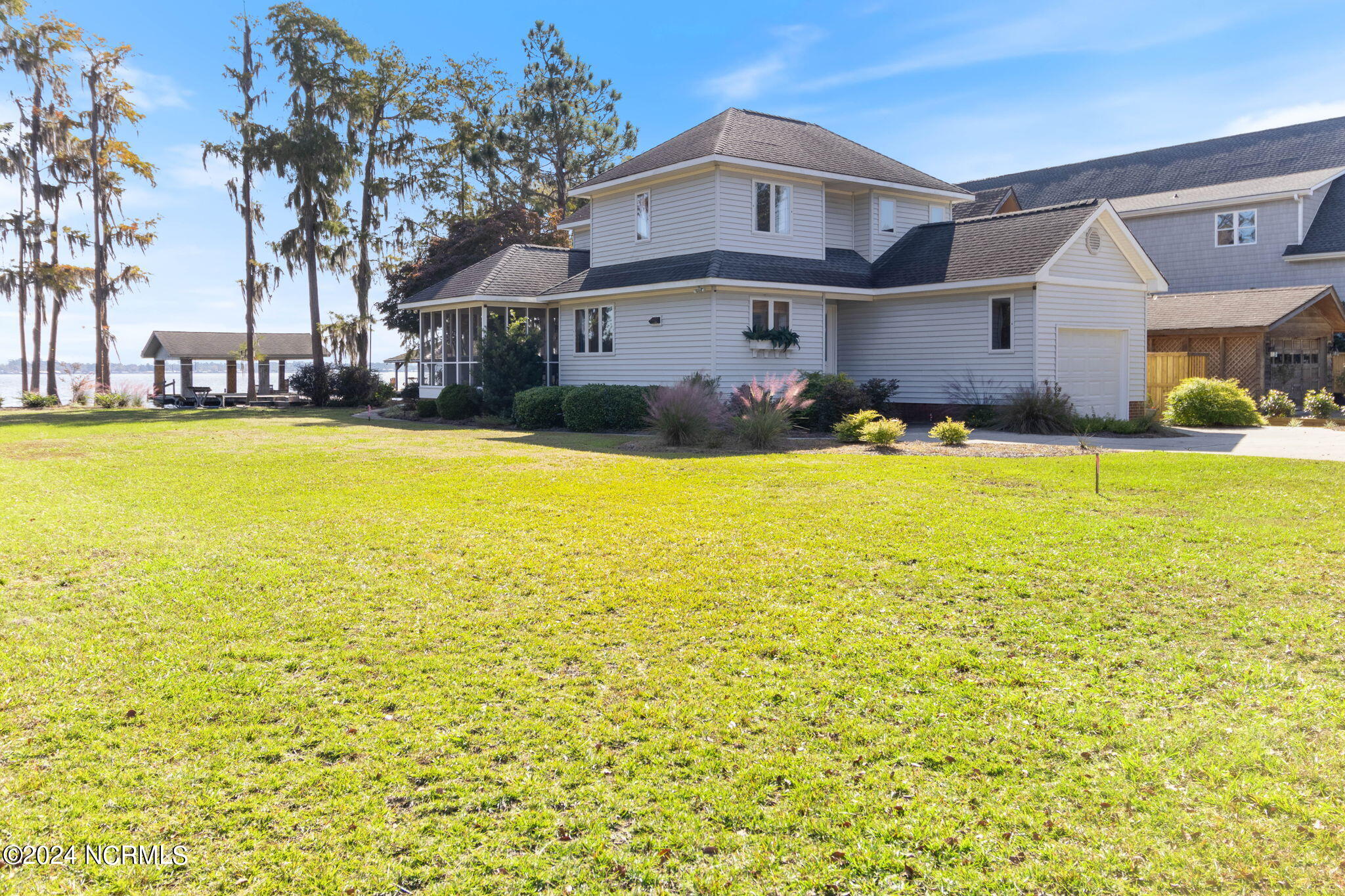 327 Turtle Cove Drive