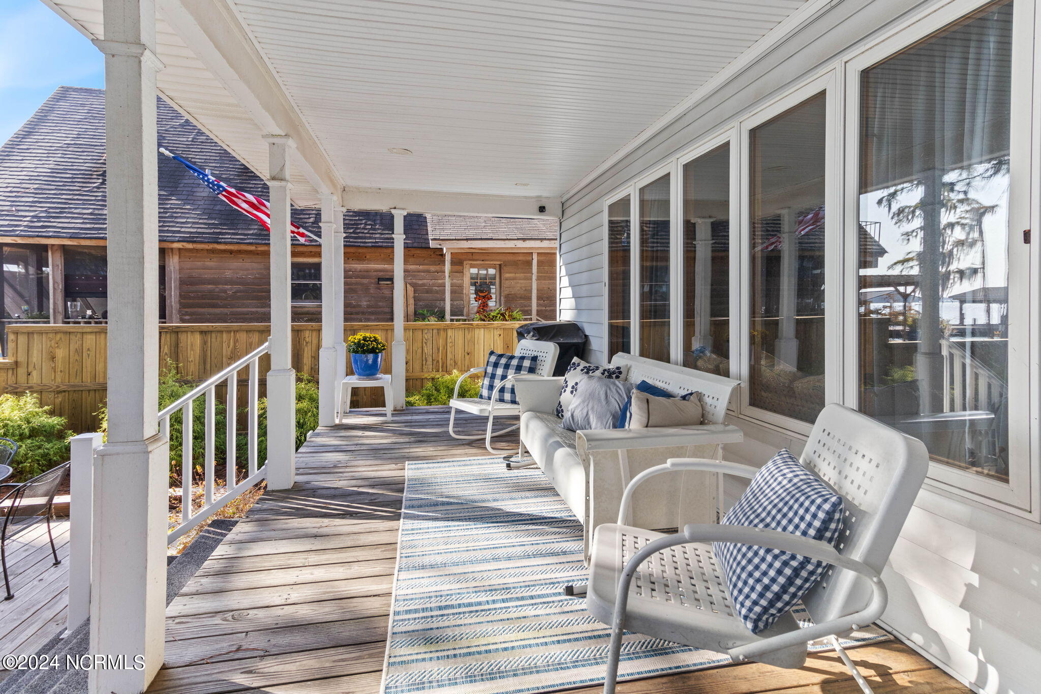 327 Turtle Cove Drive