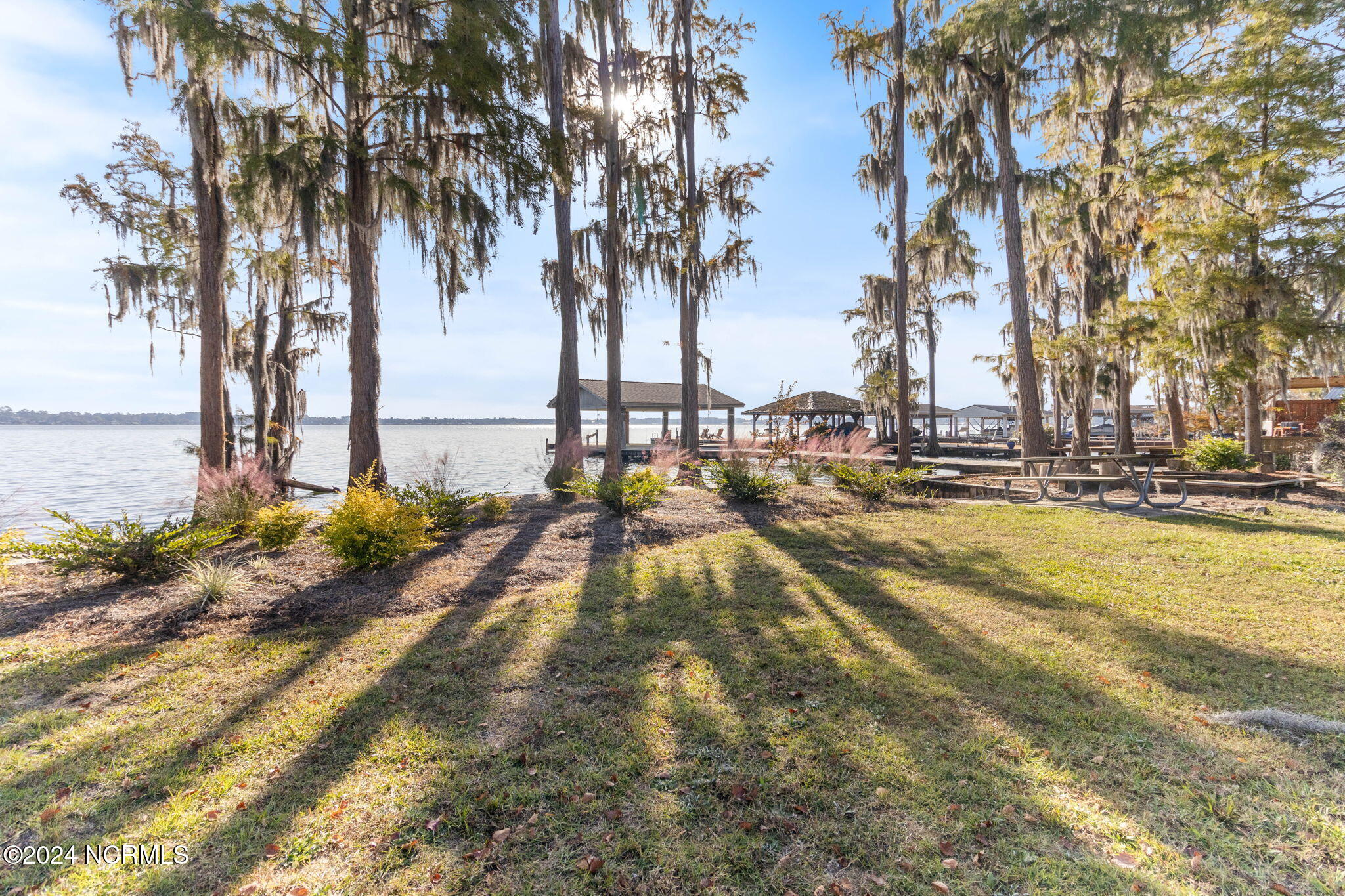 327 Turtle Cove Drive