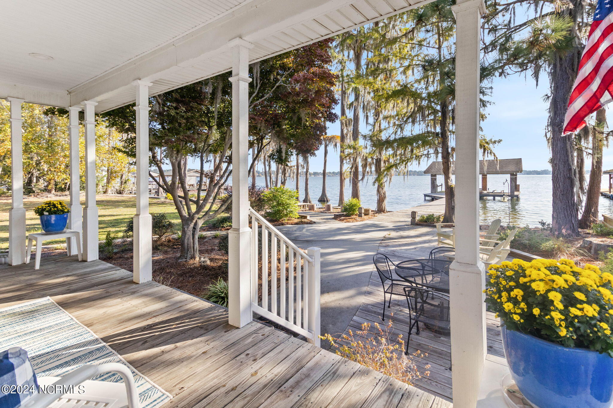 327 Turtle Cove Drive