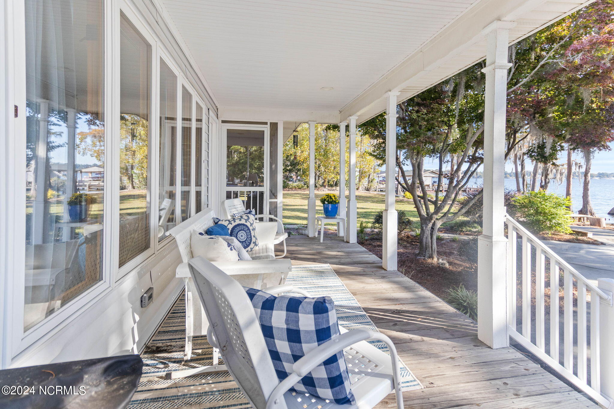 327 Turtle Cove Drive