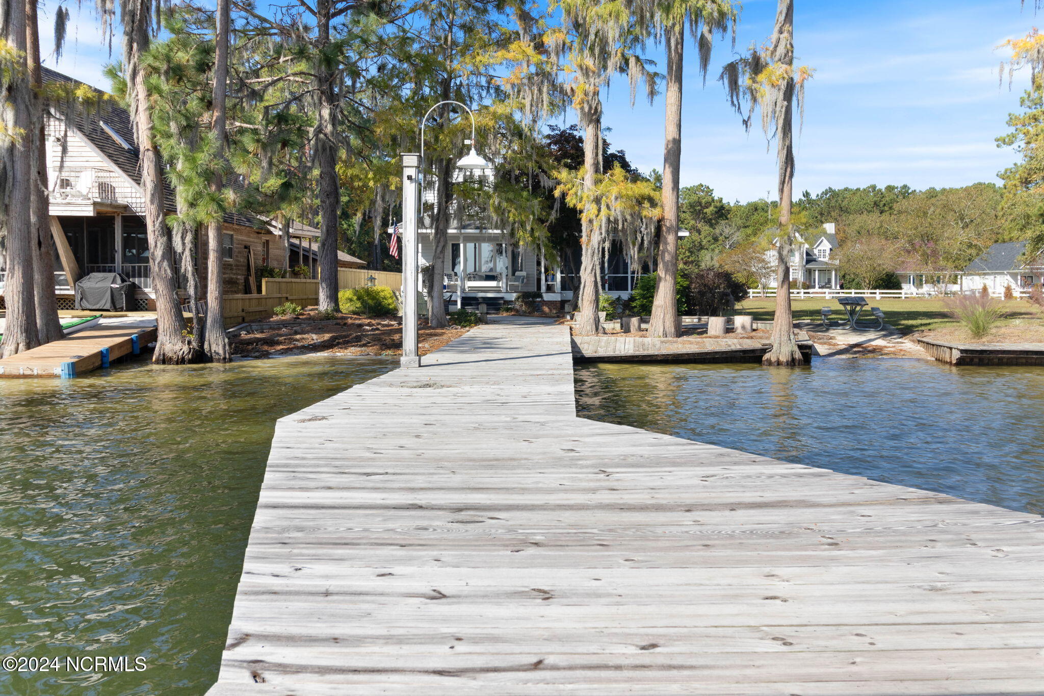 327 Turtle Cove Drive