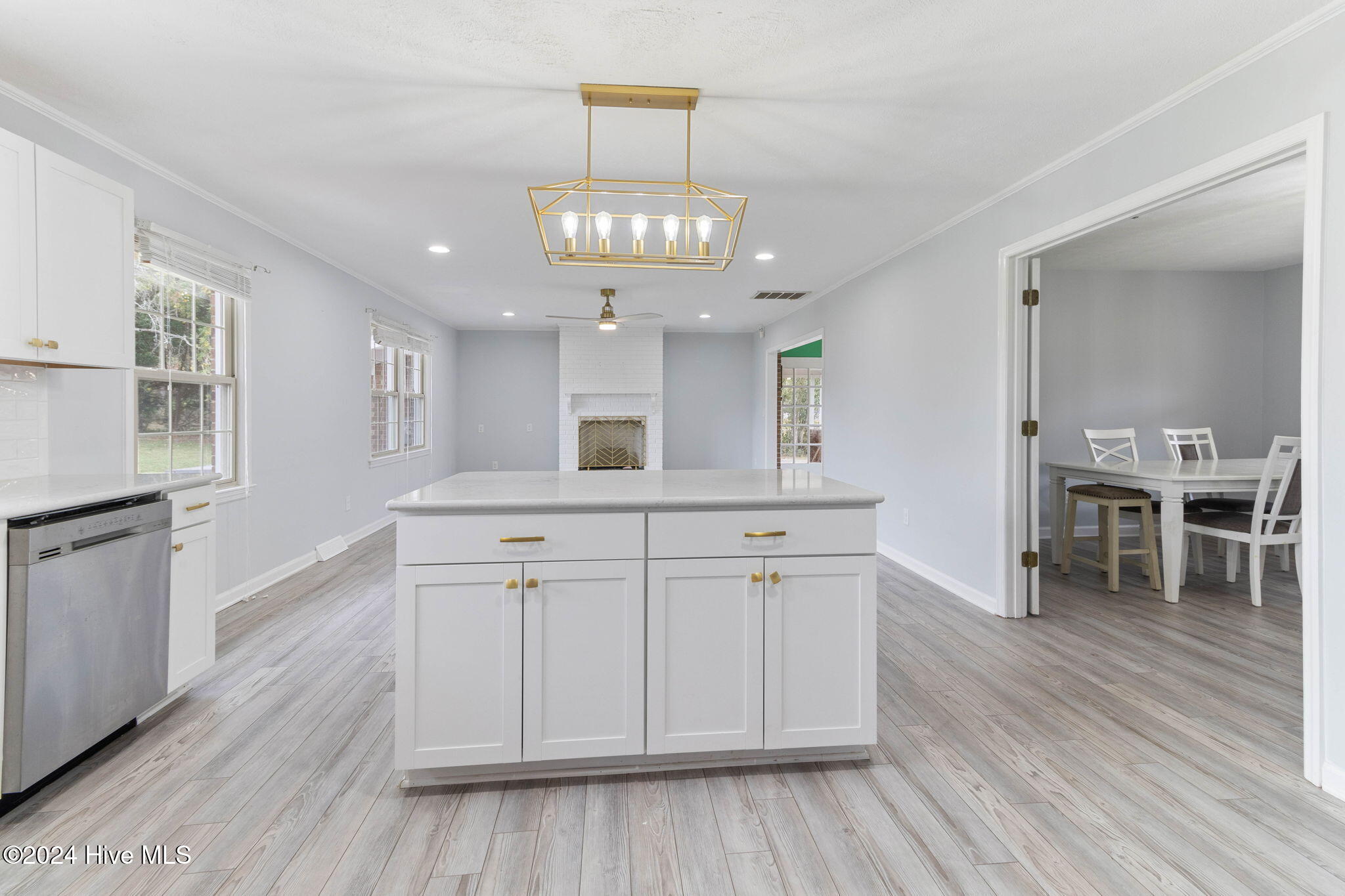 498 Happy Valley Road