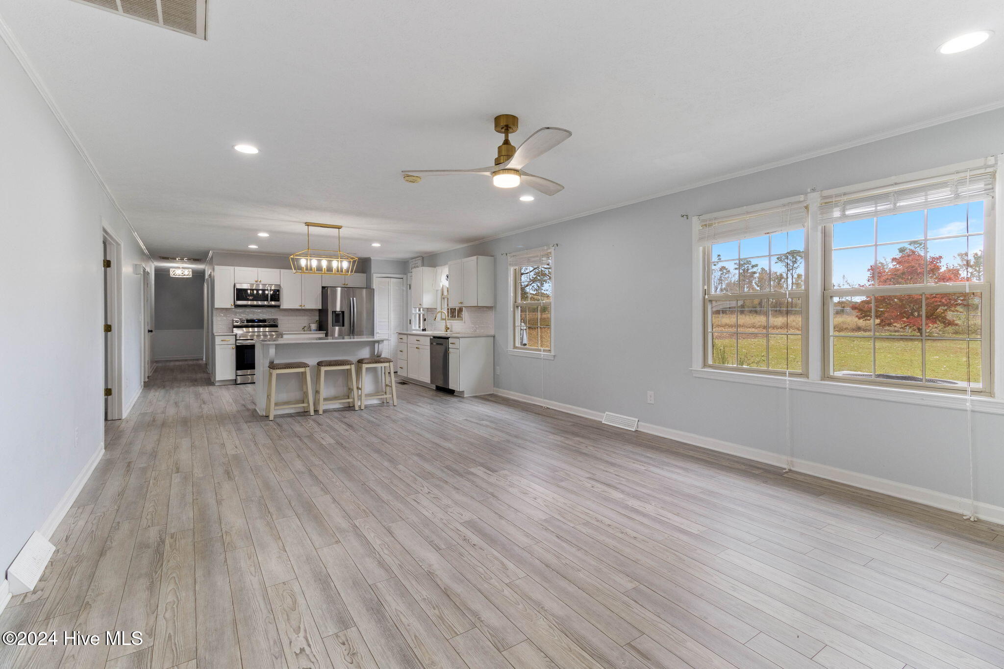 498 Happy Valley Road