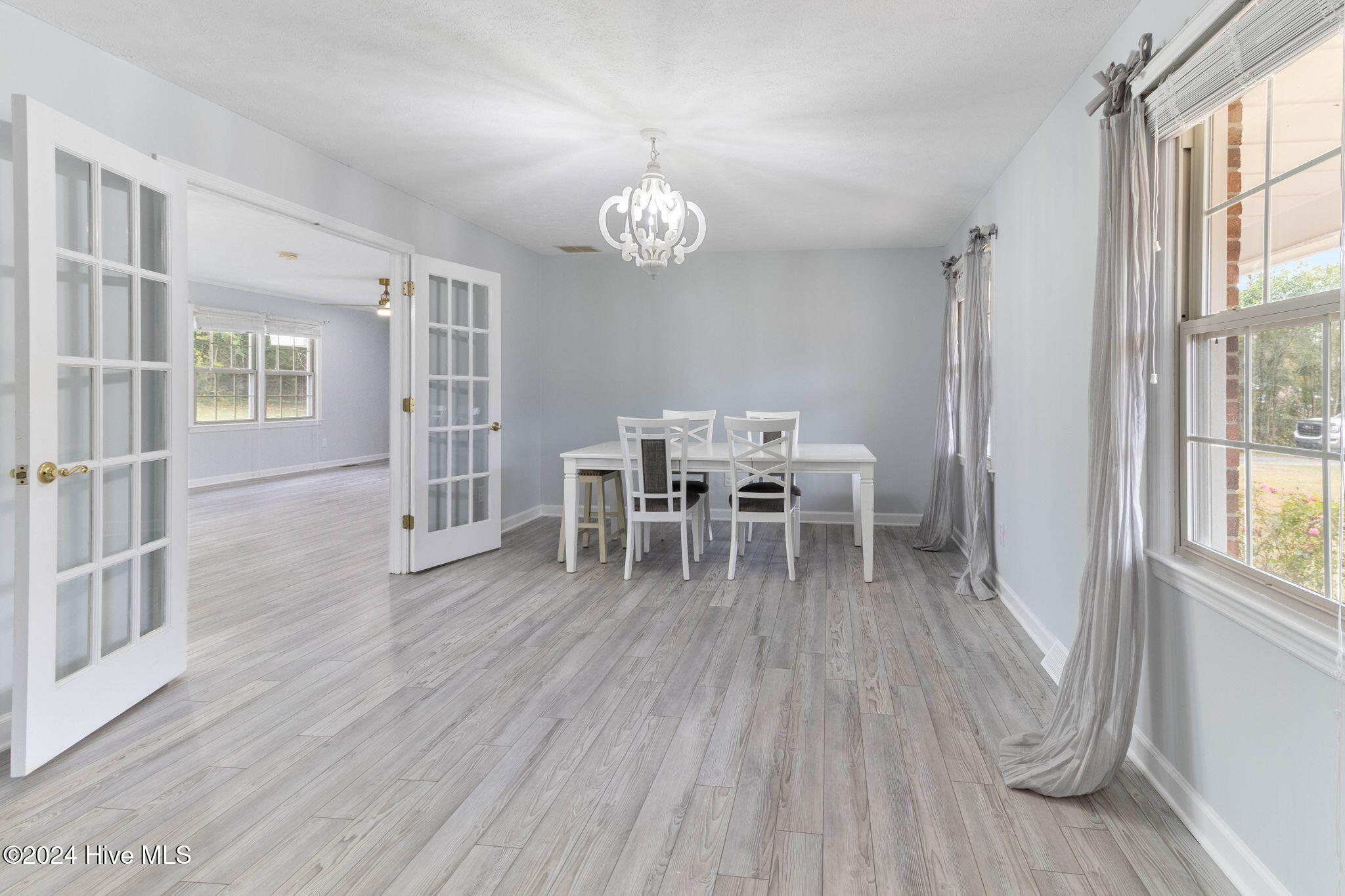 498 Happy Valley Road