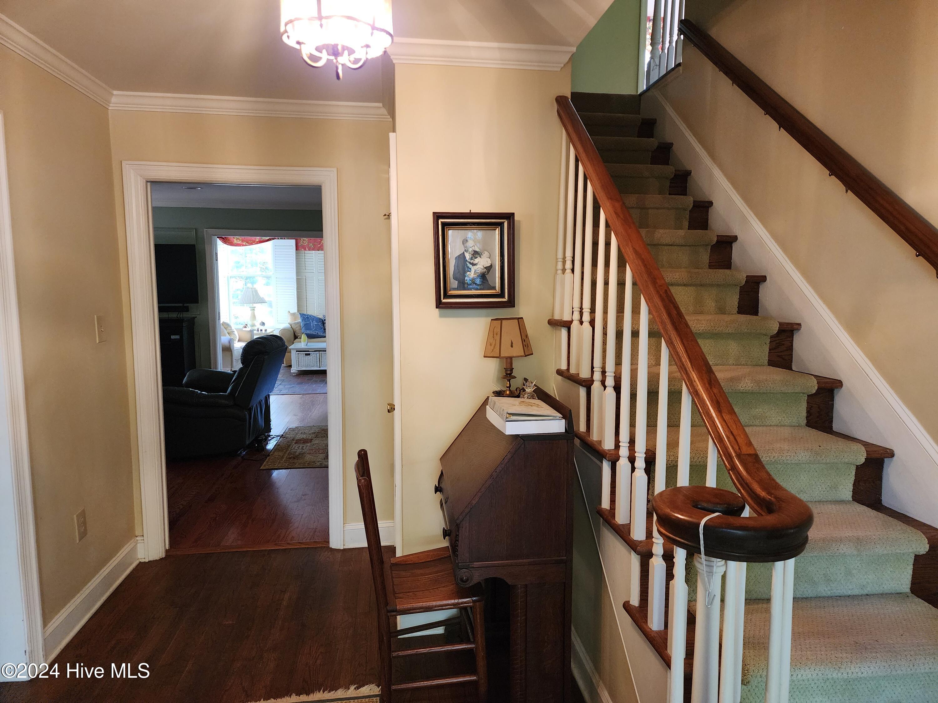 528 Ole Farm Trail