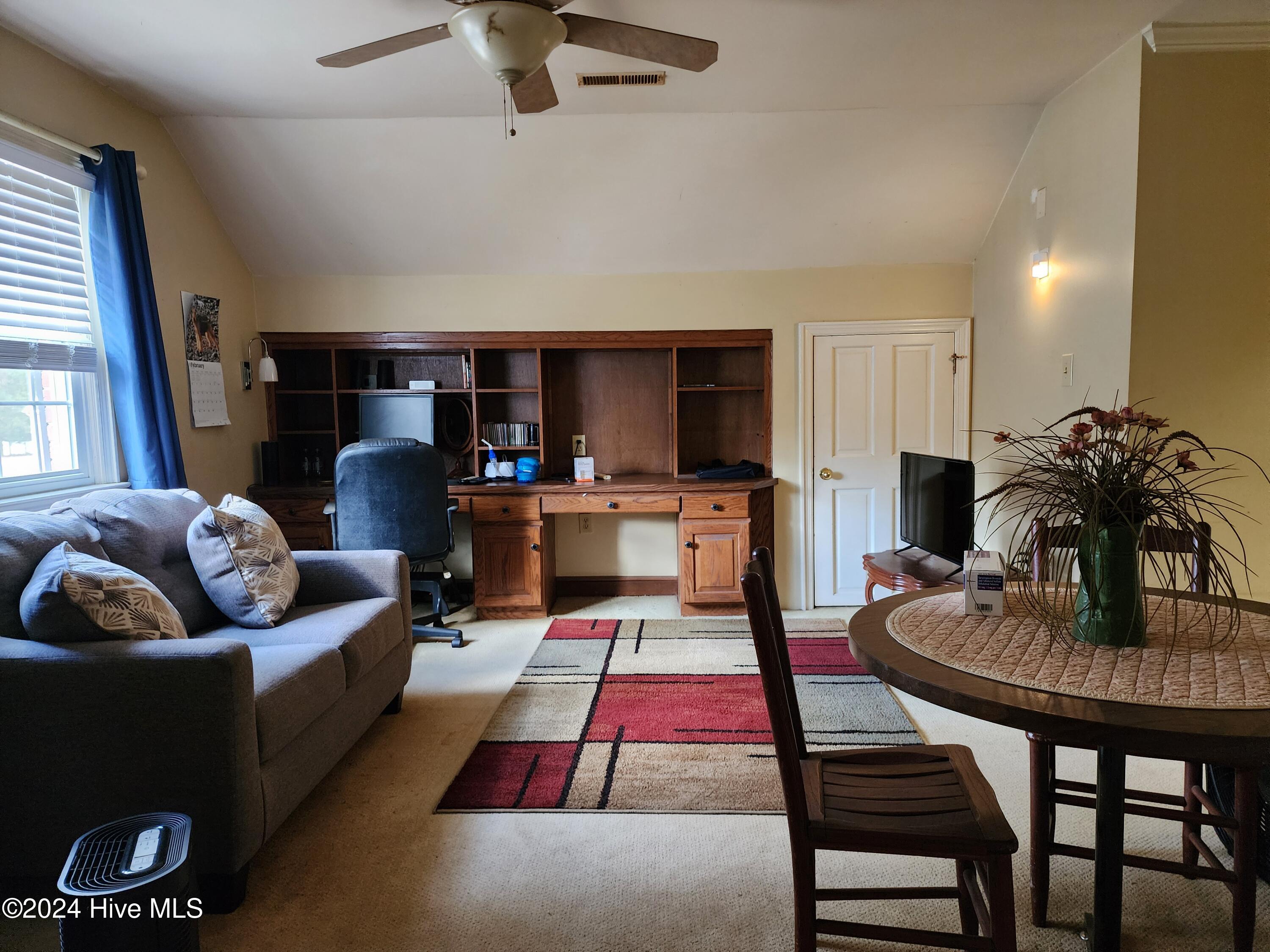 528 Ole Farm Trail