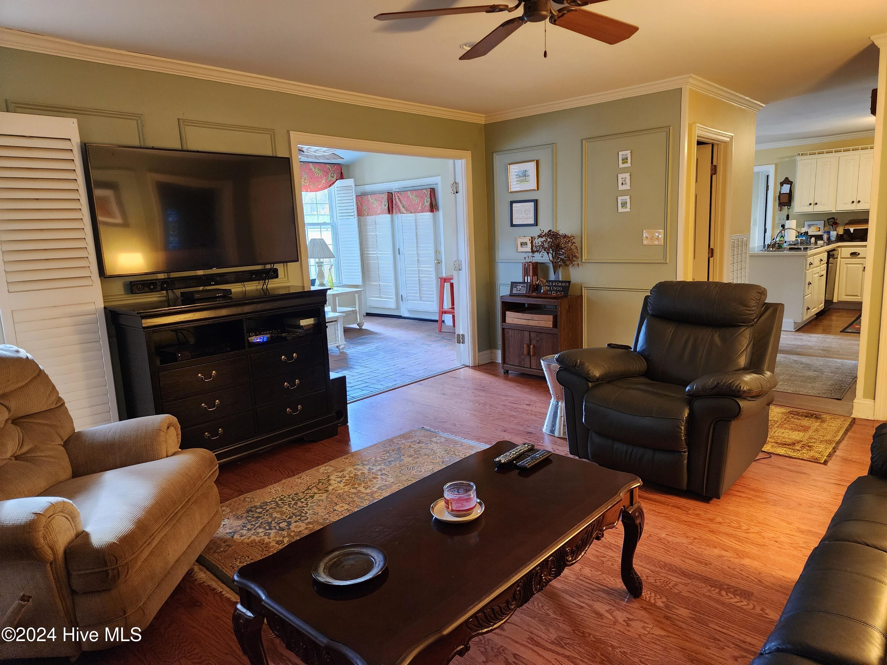 528 Ole Farm Trail