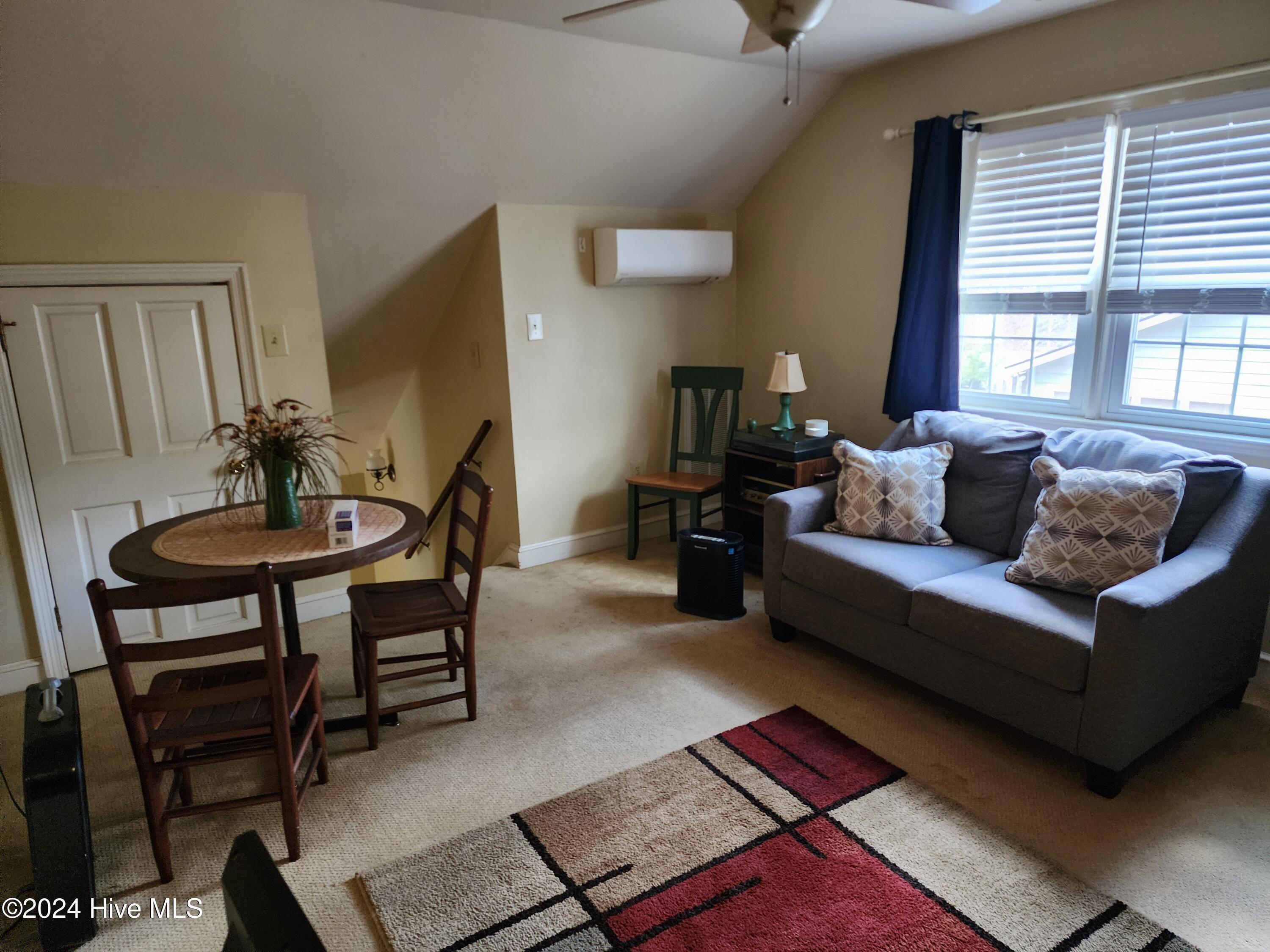 528 Ole Farm Trail