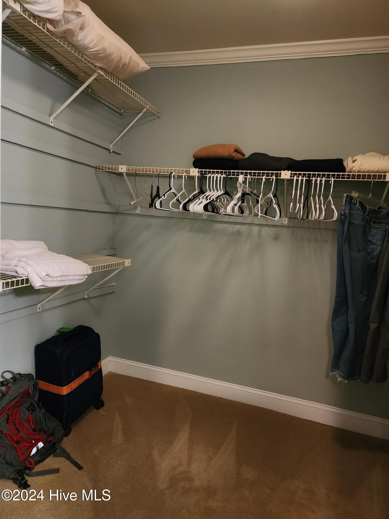 528 Ole Farm Trail