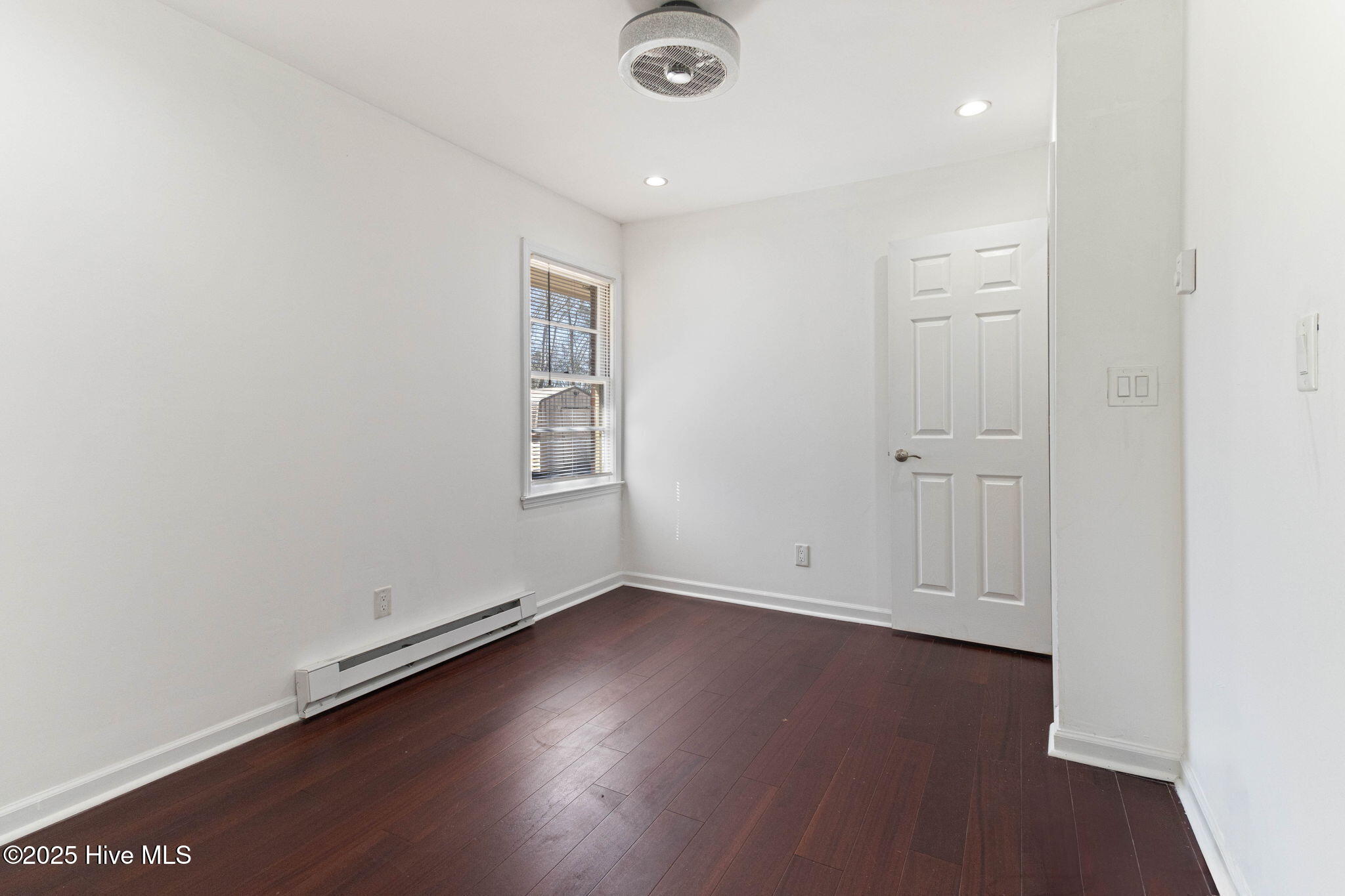 707 Richardson Street