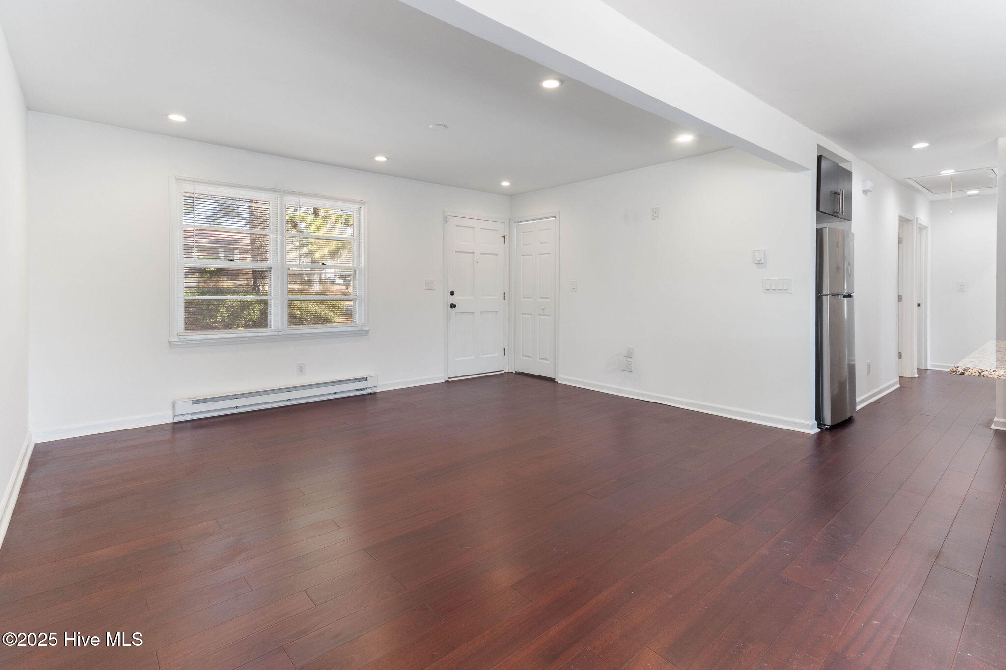 707 Richardson Street