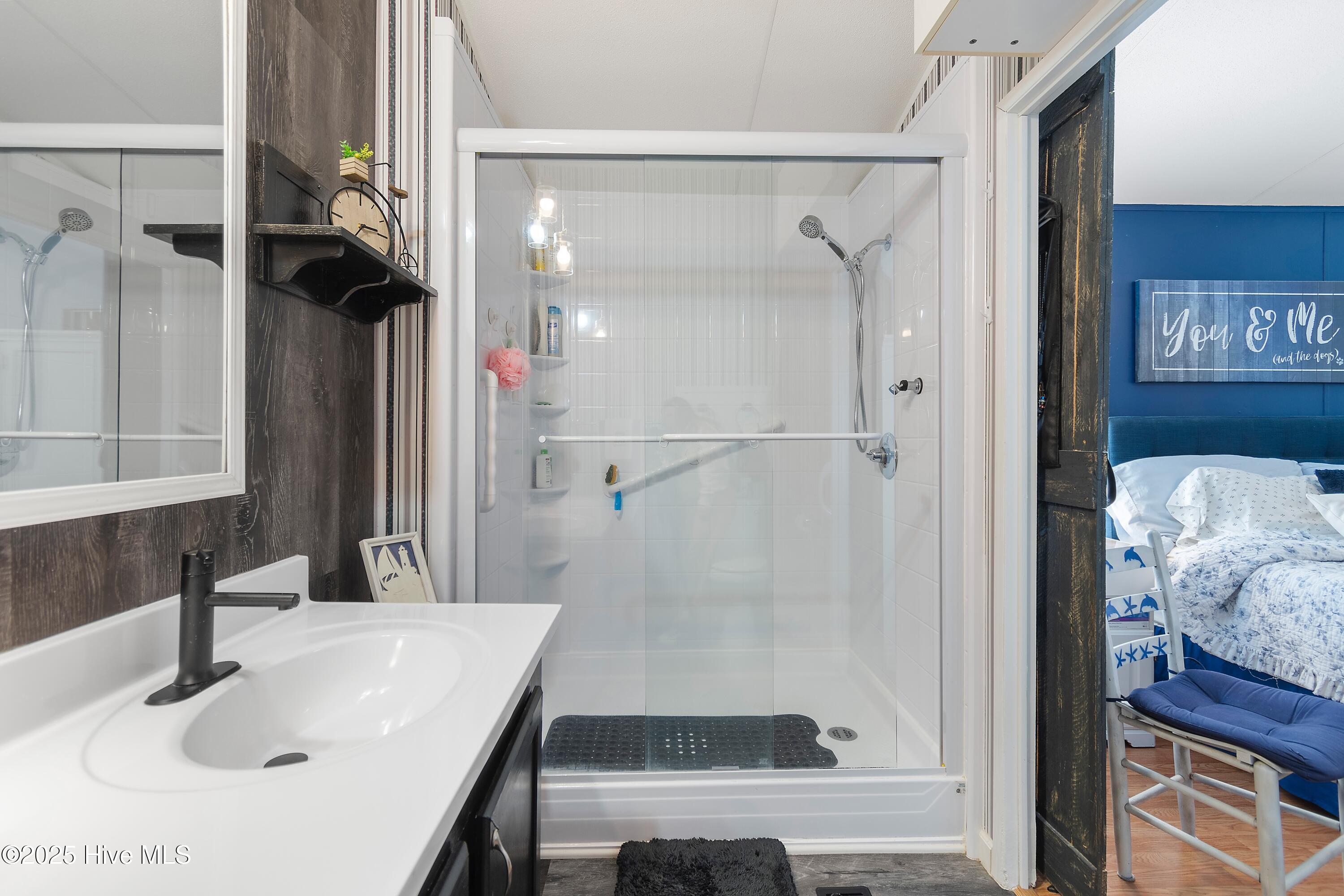 1600 Maple Circle SW