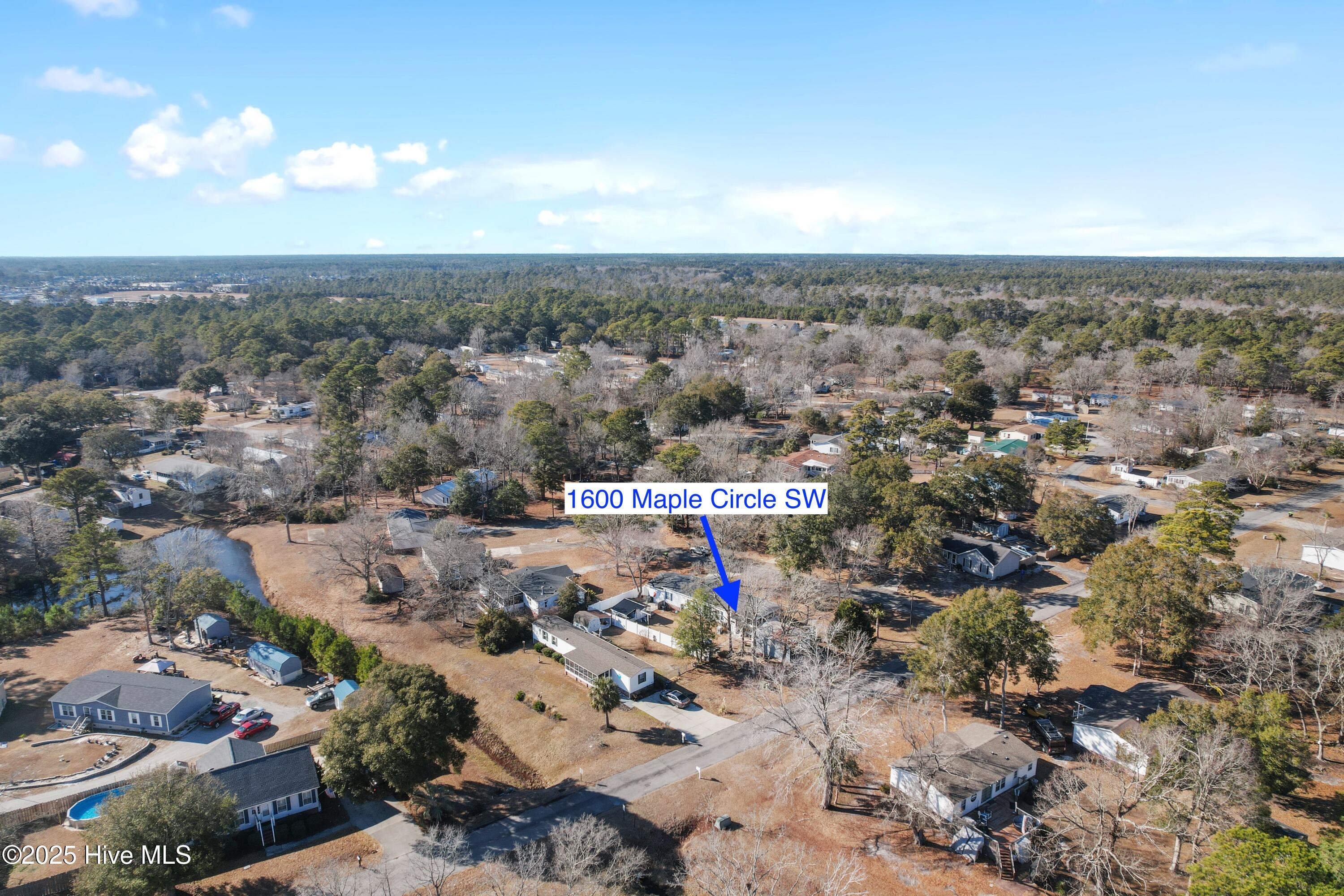 1600 Maple Circle SW