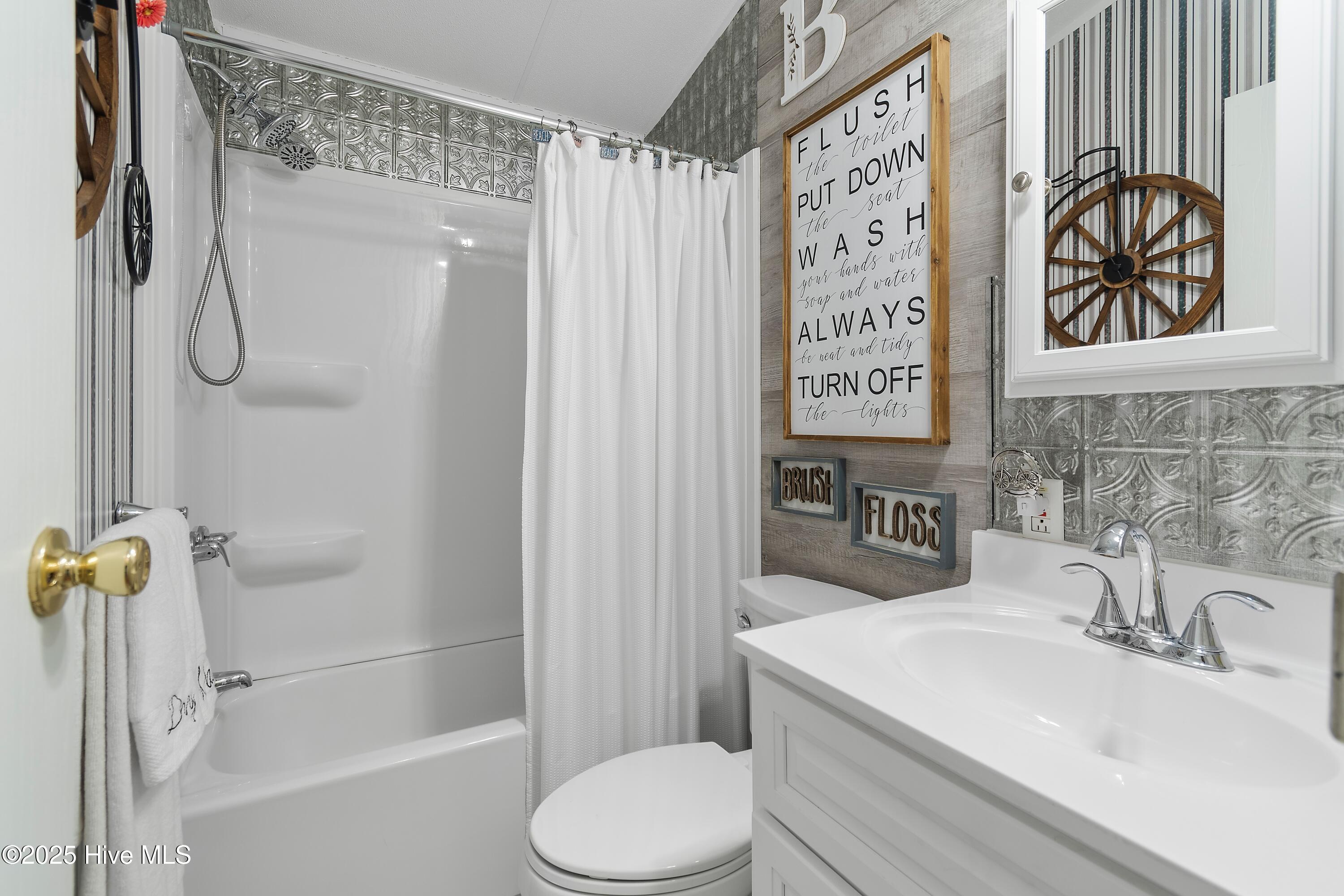 1600 Maple Circle SW