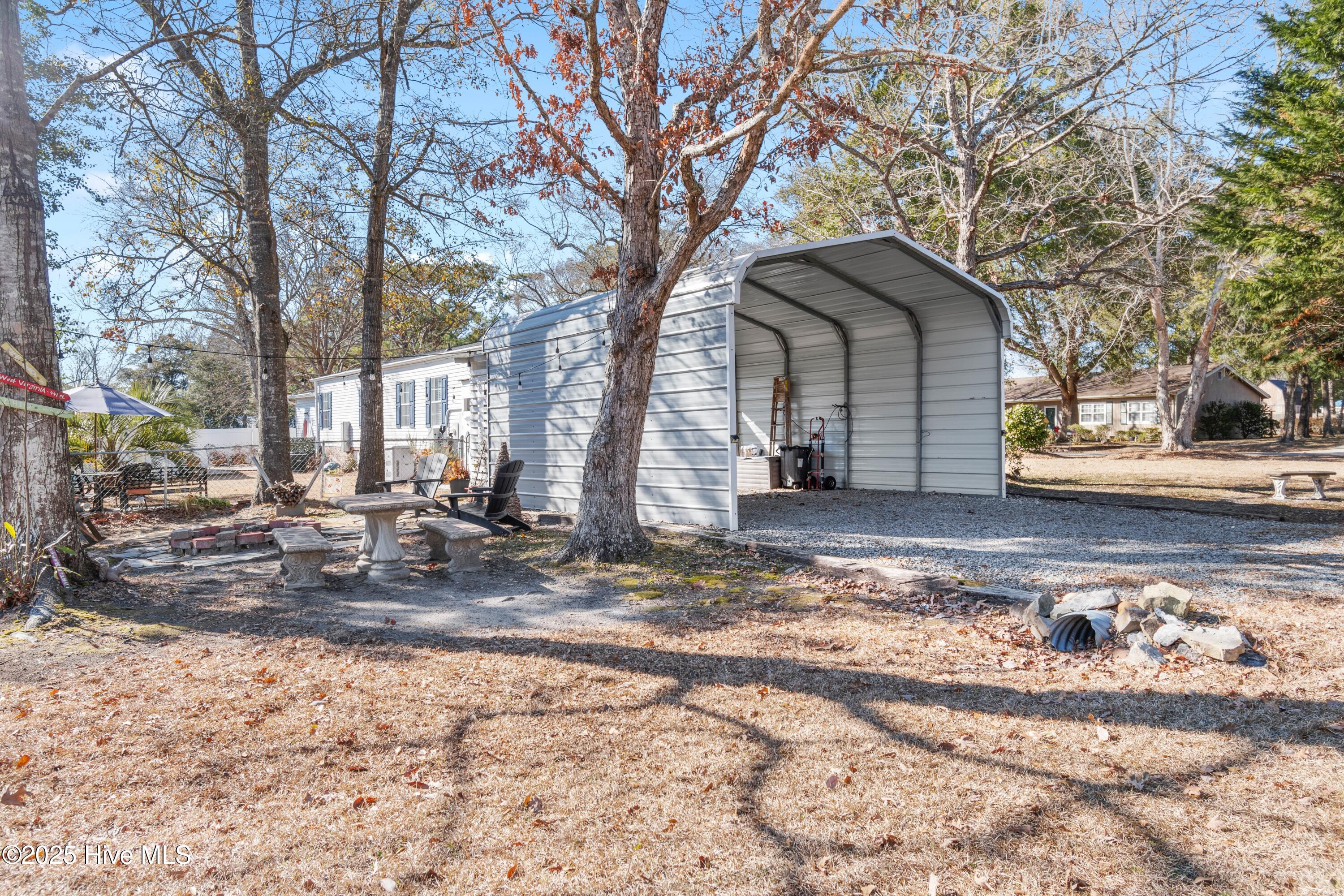 1600 Maple Circle SW