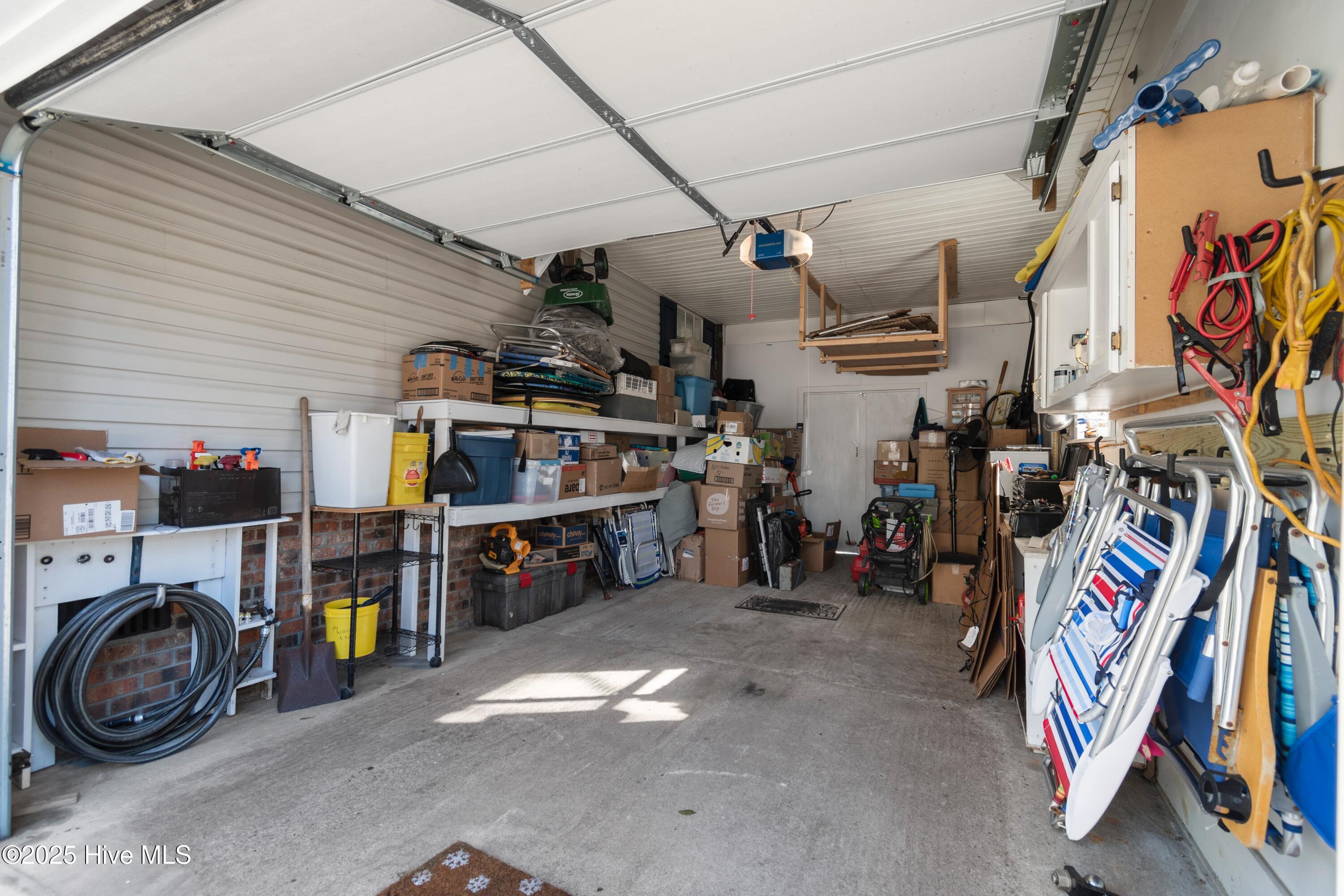 1600 Maple Circle SW