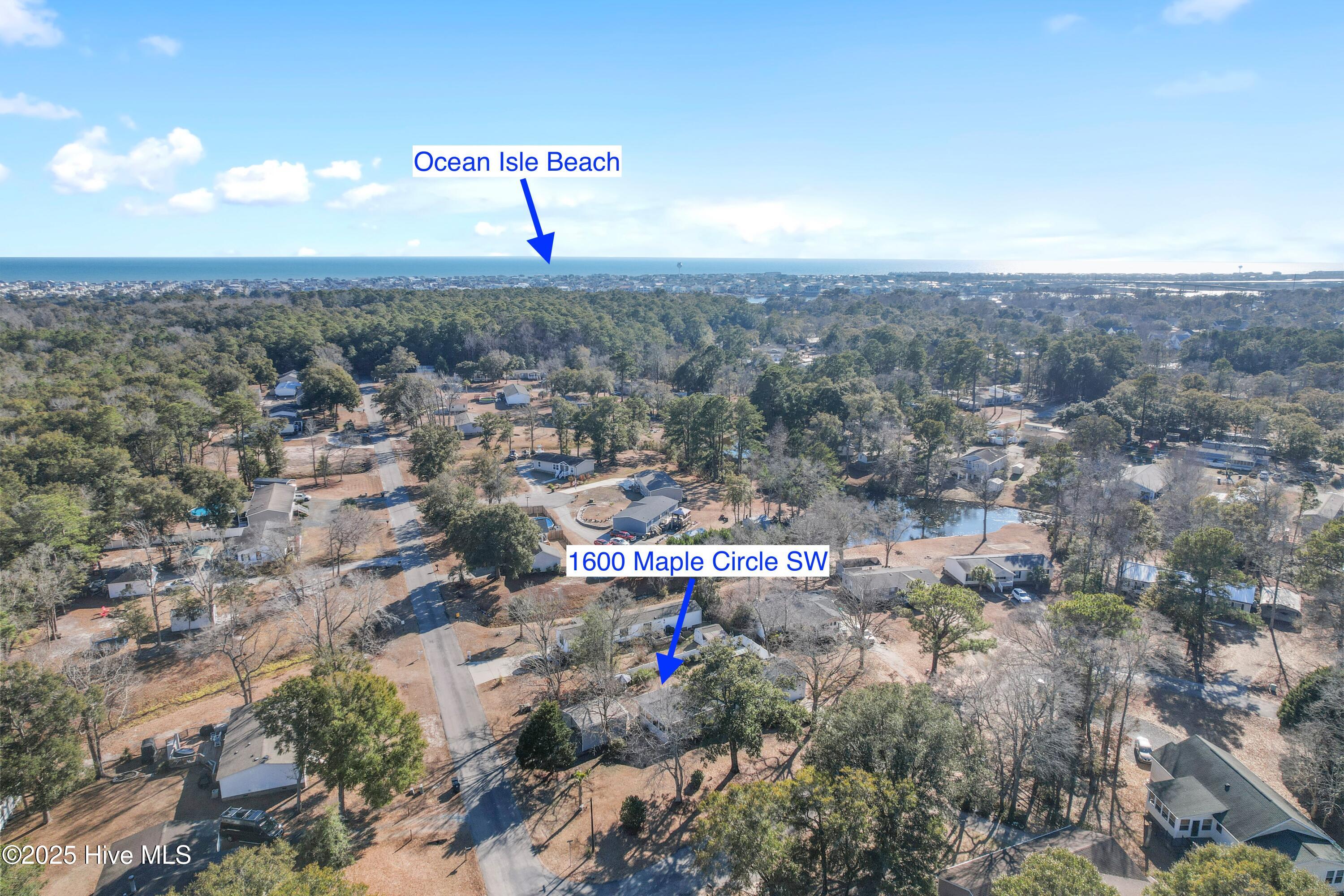 1600 Maple Circle SW