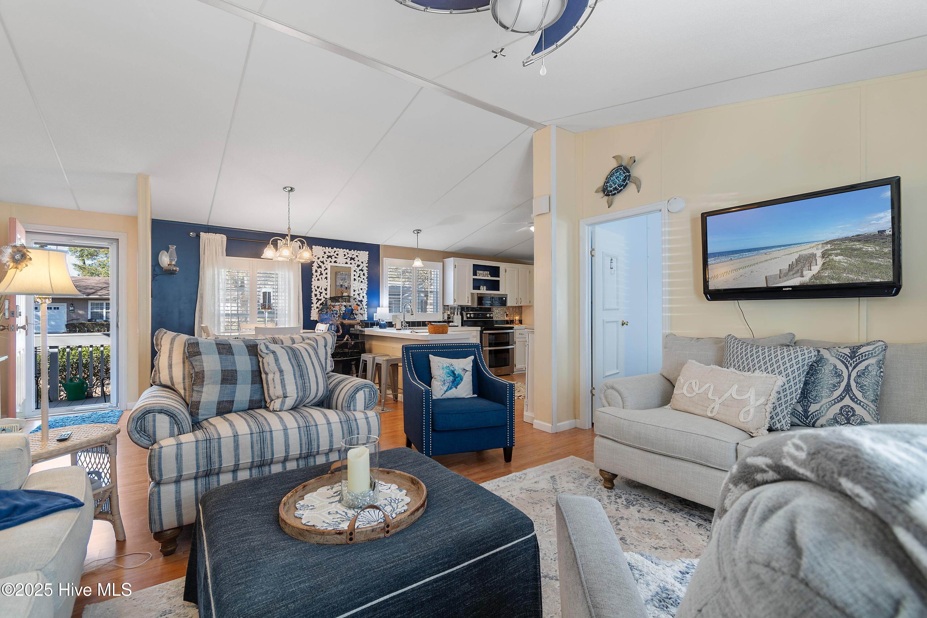 1600 Maple Circle SW