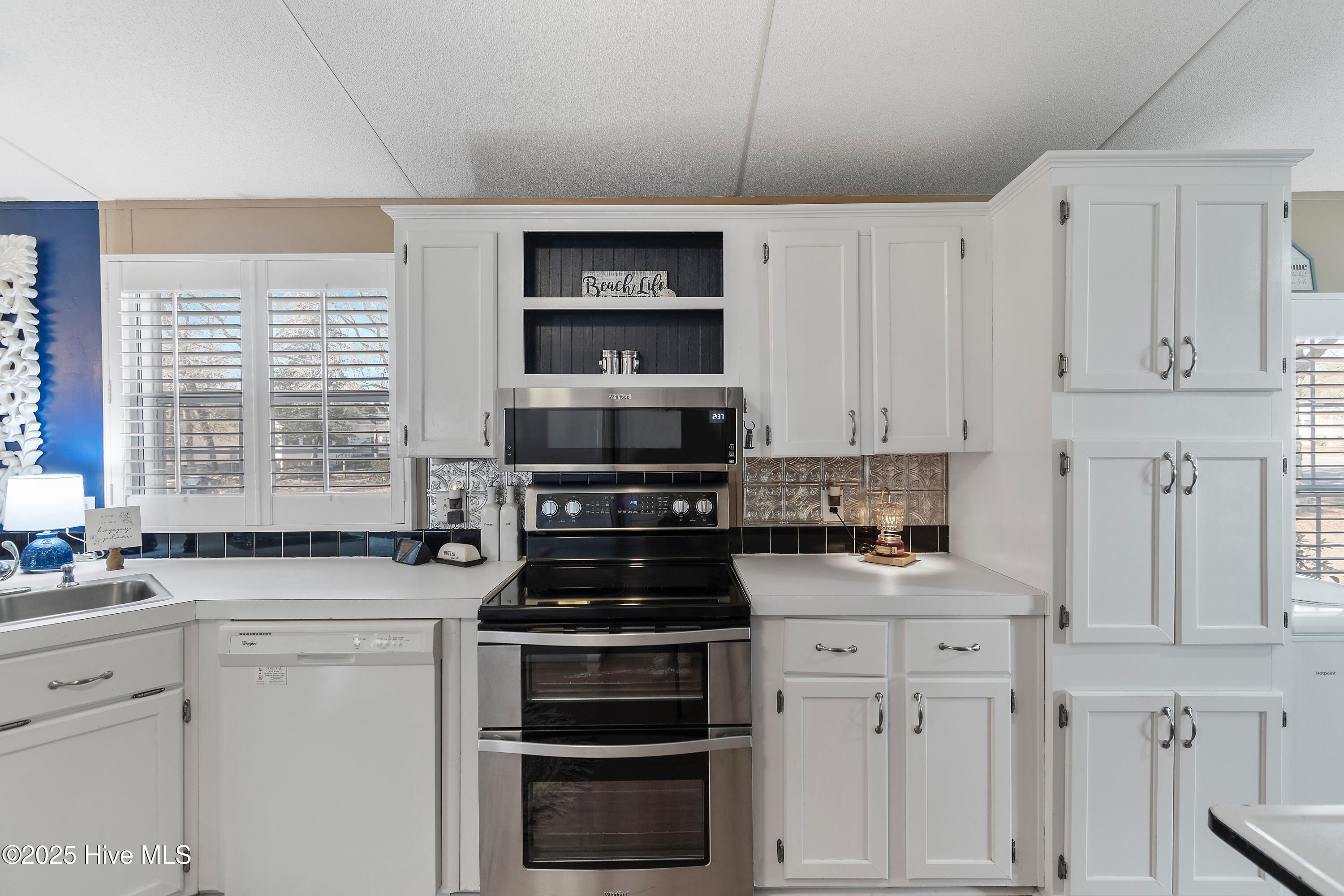 1600 Maple Circle SW