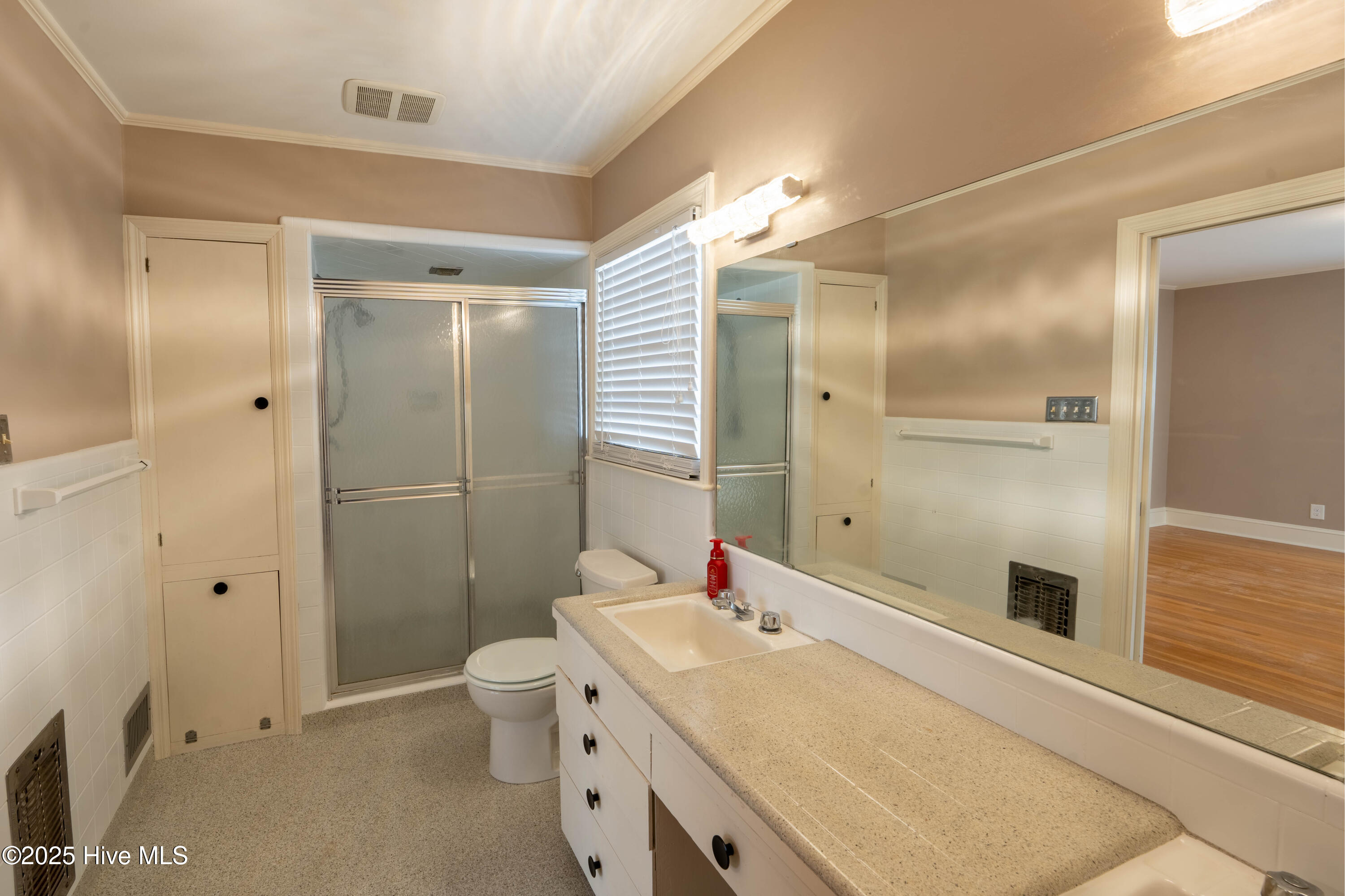 106 Singletary Avenue