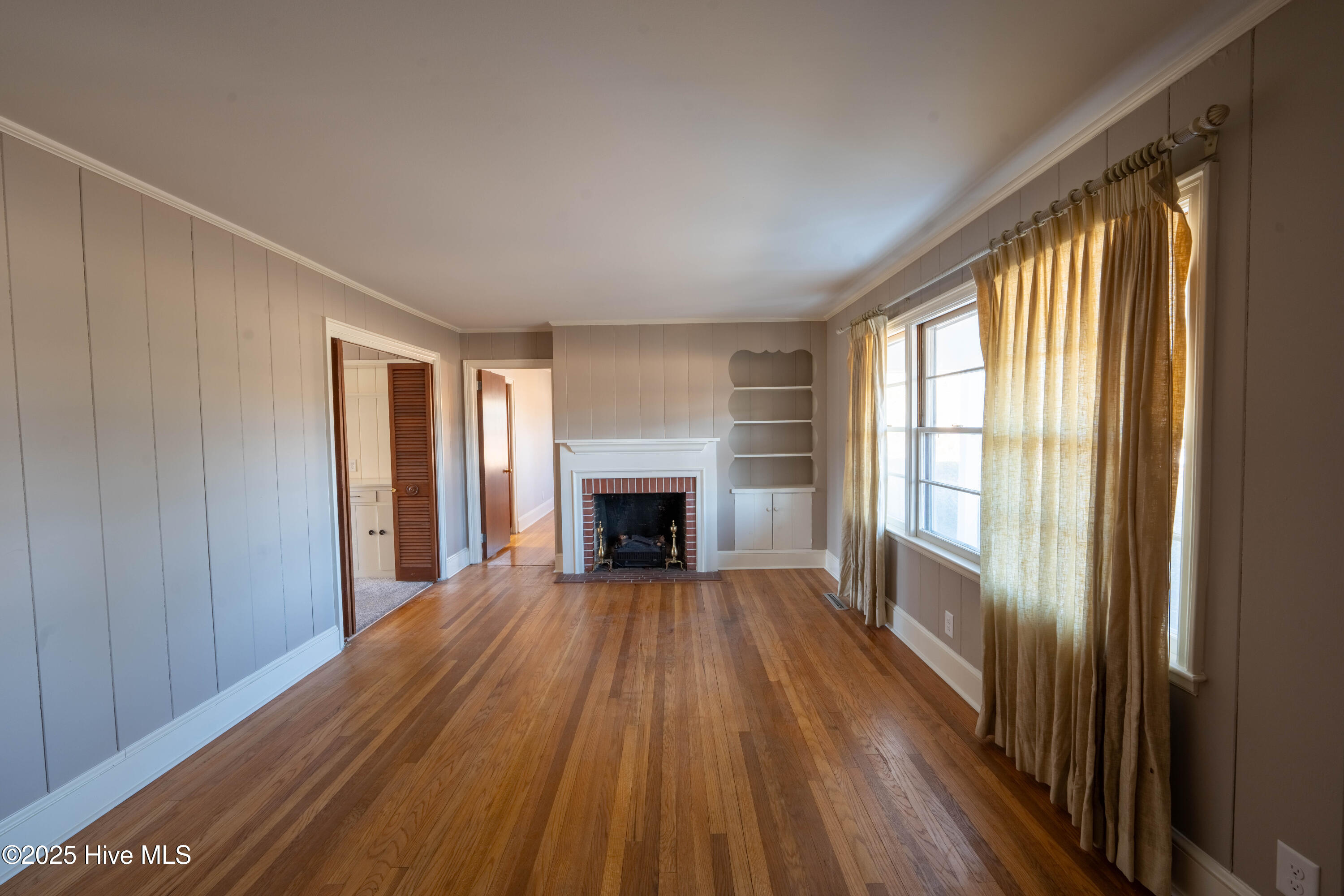 106 Singletary Avenue