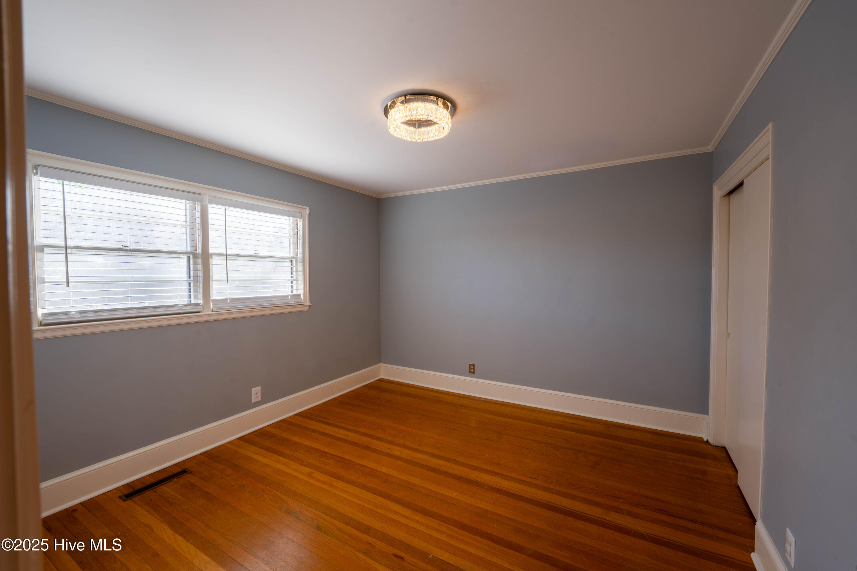 106 Singletary Avenue