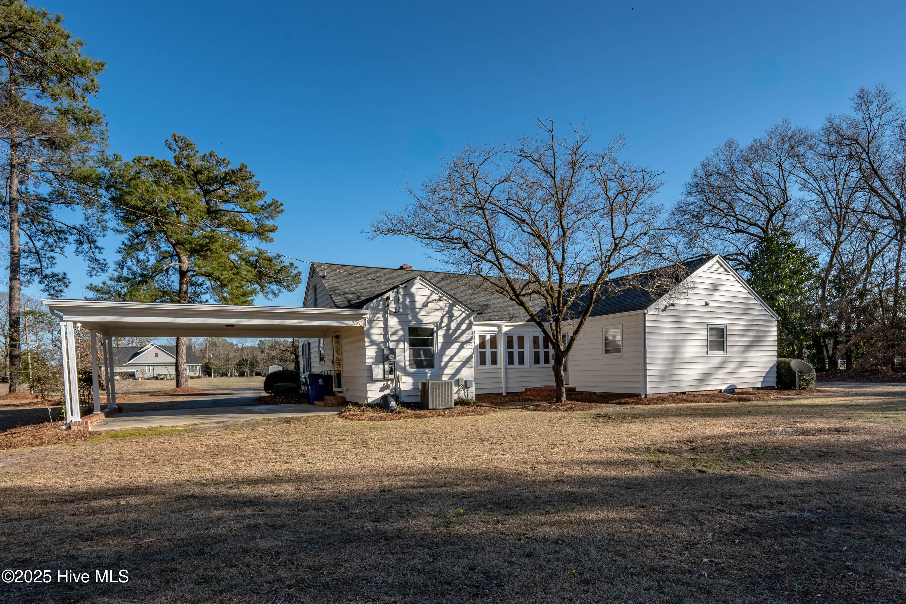 106 Singletary Avenue