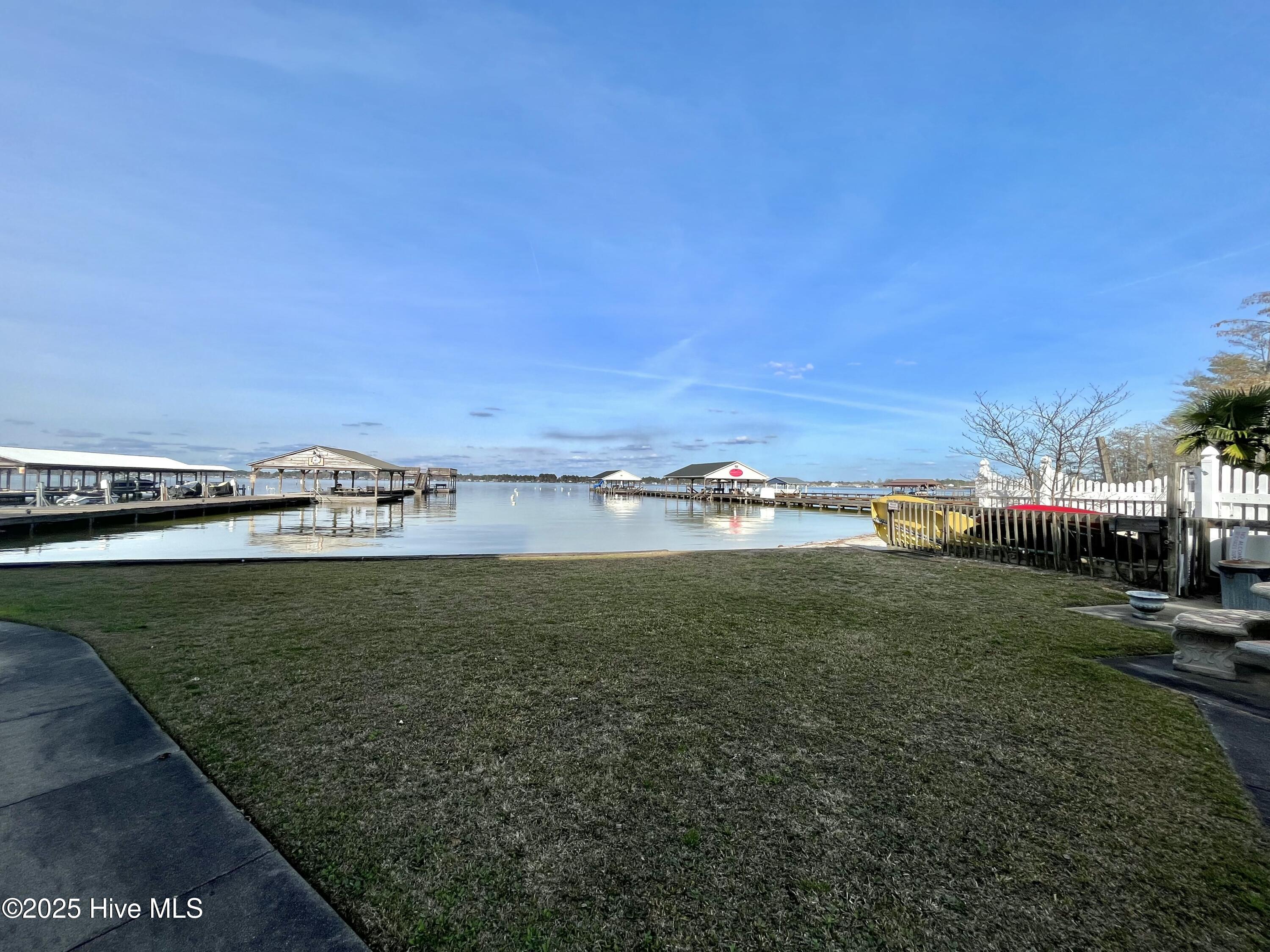 110 Lake Place Condo Drive, 110