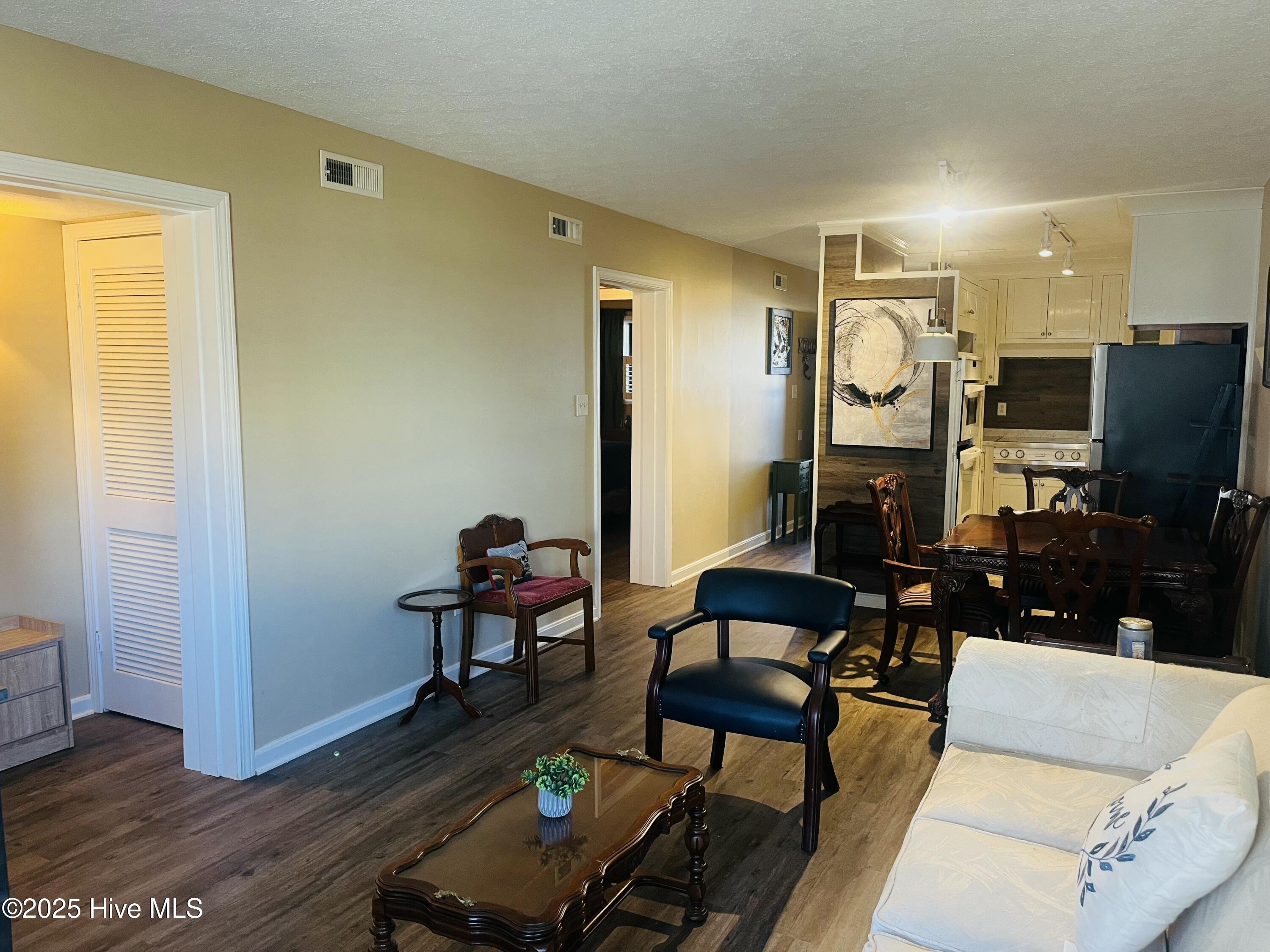 110 Lake Place Condo Drive, 110