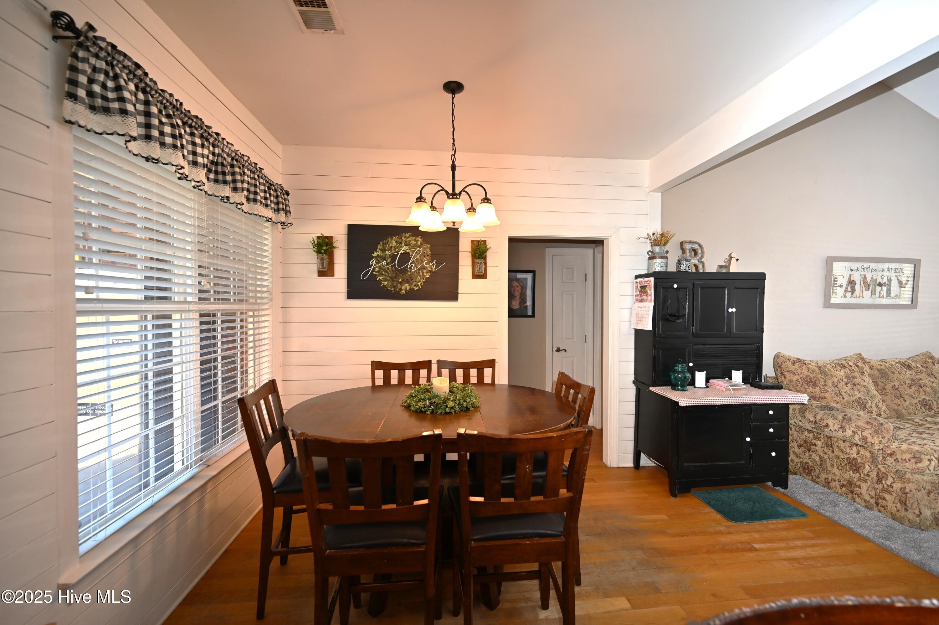 3564 Paul Wiloughby Road