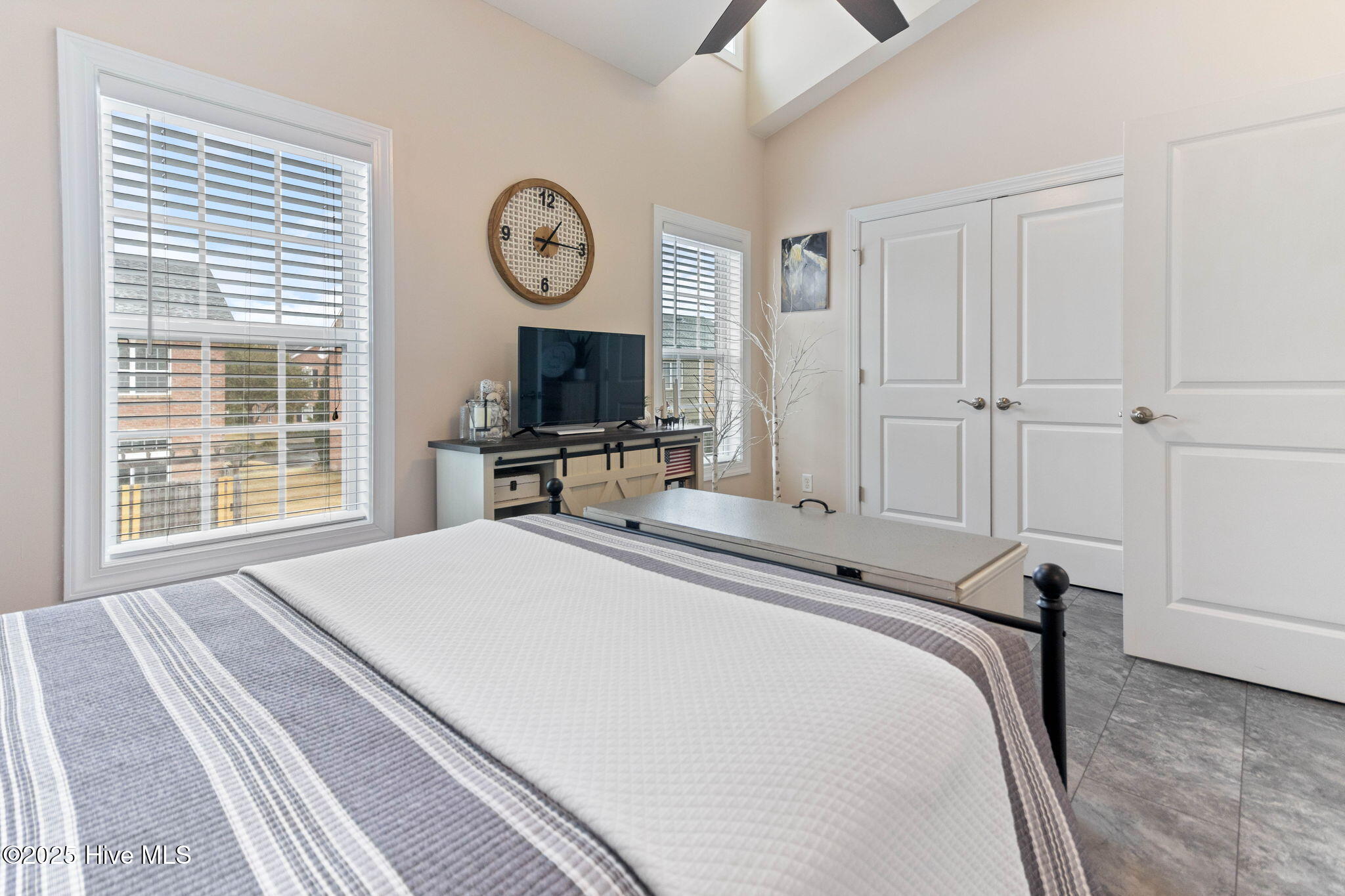 5012 Exton Park Loop